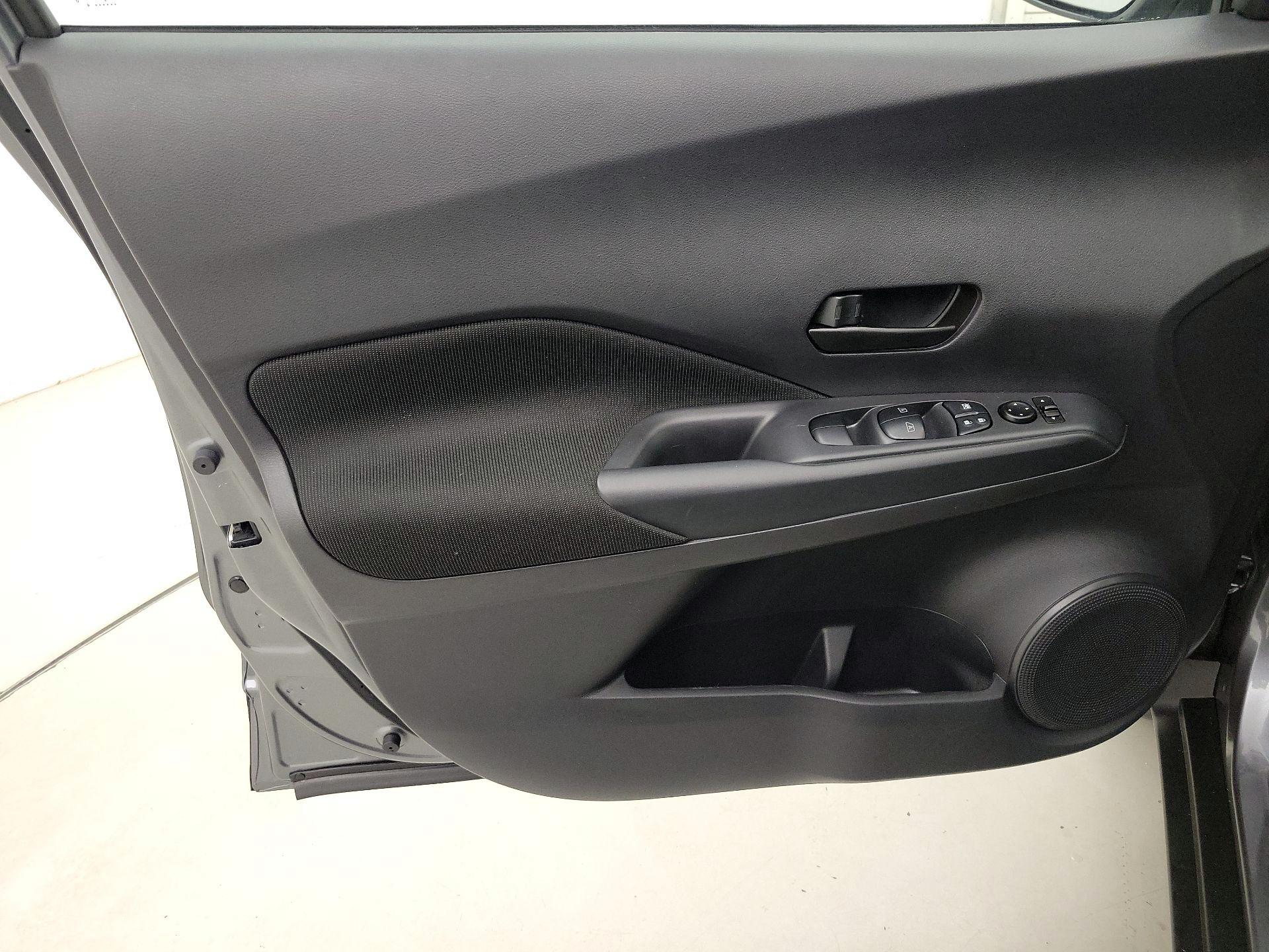 Thumbnail: 2024 Nissan Kicks - 12