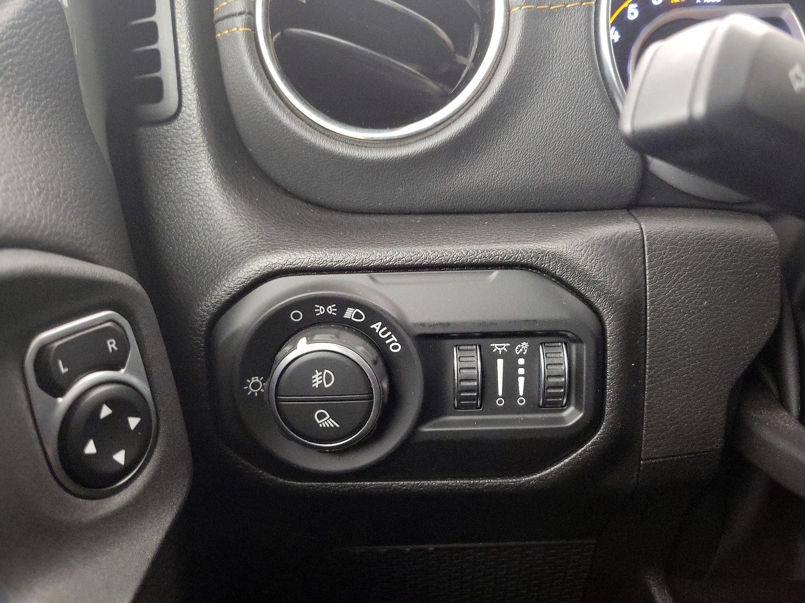2022 Jeep Gladiator High Altitude - Photo 14