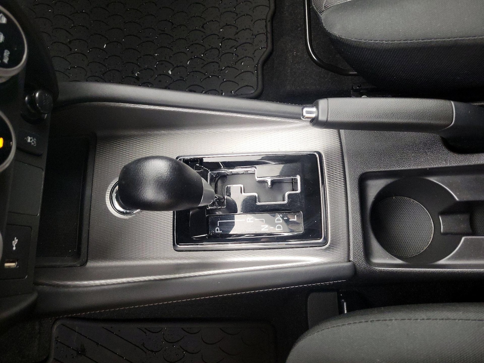 2024 Mitsubishi Outlander Sport ES - Photo 18