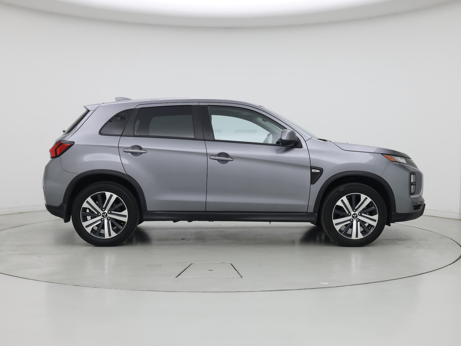 2024 Mitsubishi Outlander Sport ES - Photo 8