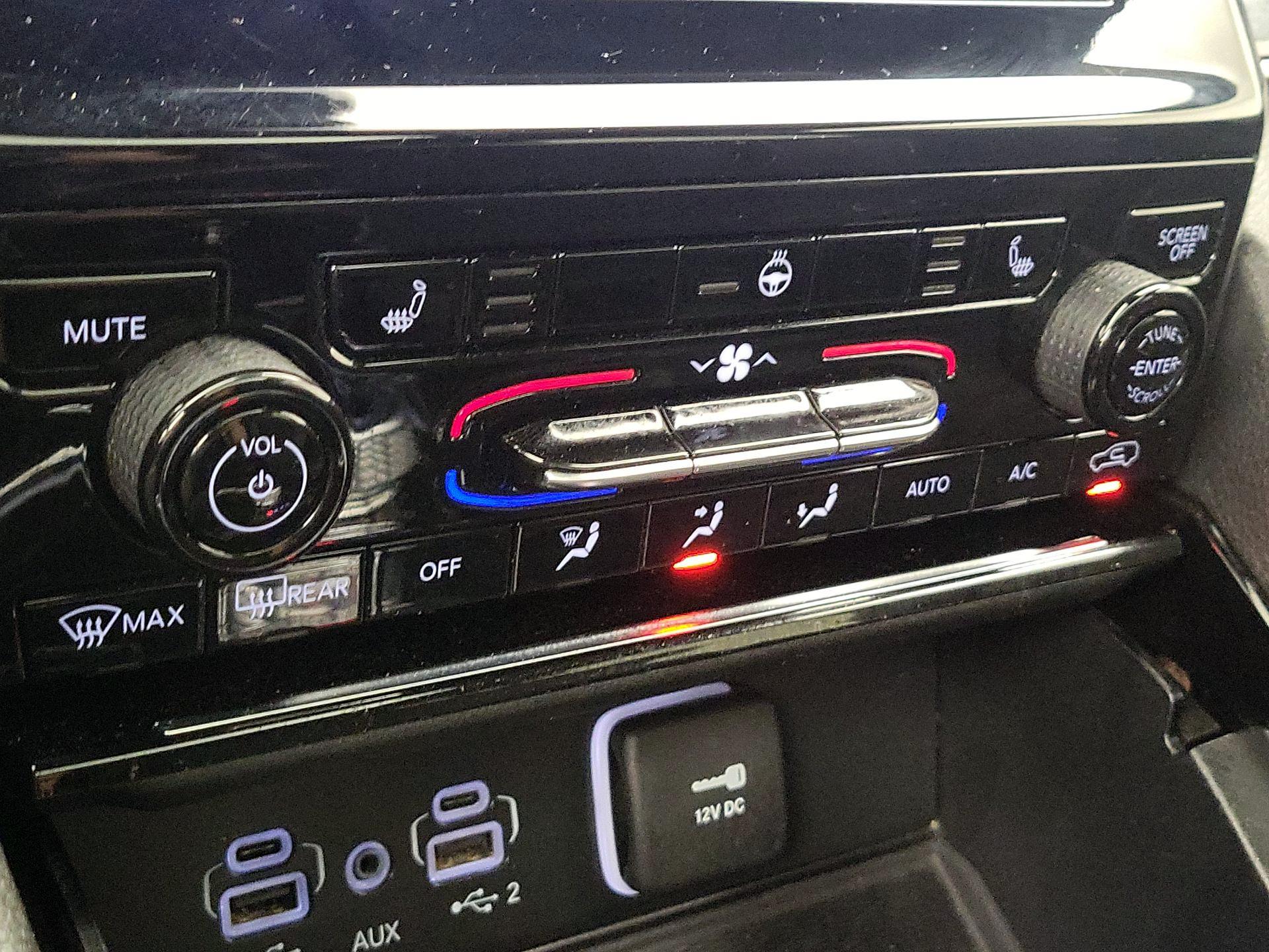 Thumbnail: 2023 Jeep Grand Cherokee L - 16