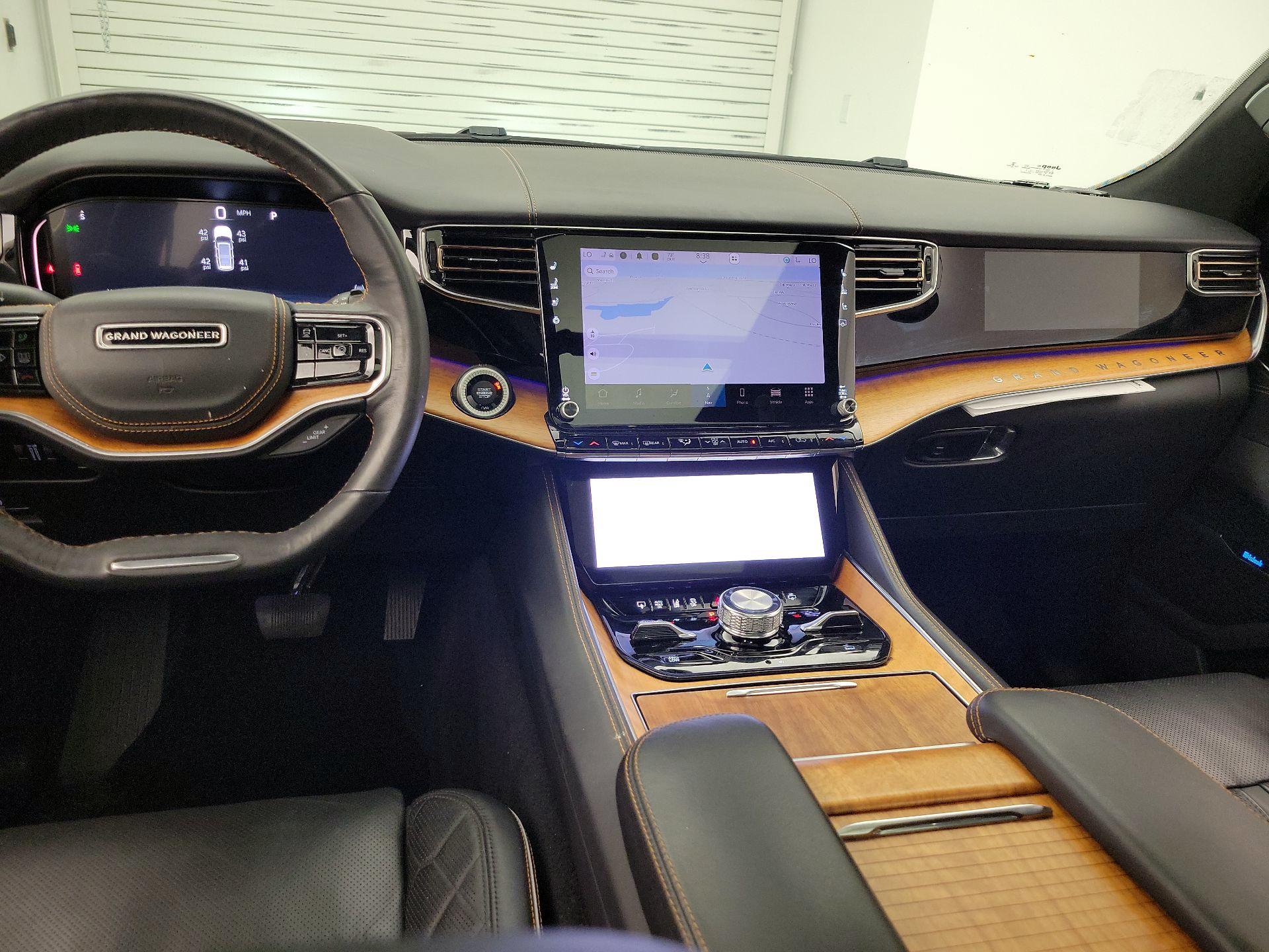 Thumbnail: 2022 Jeep Grand Wagoneer - 9