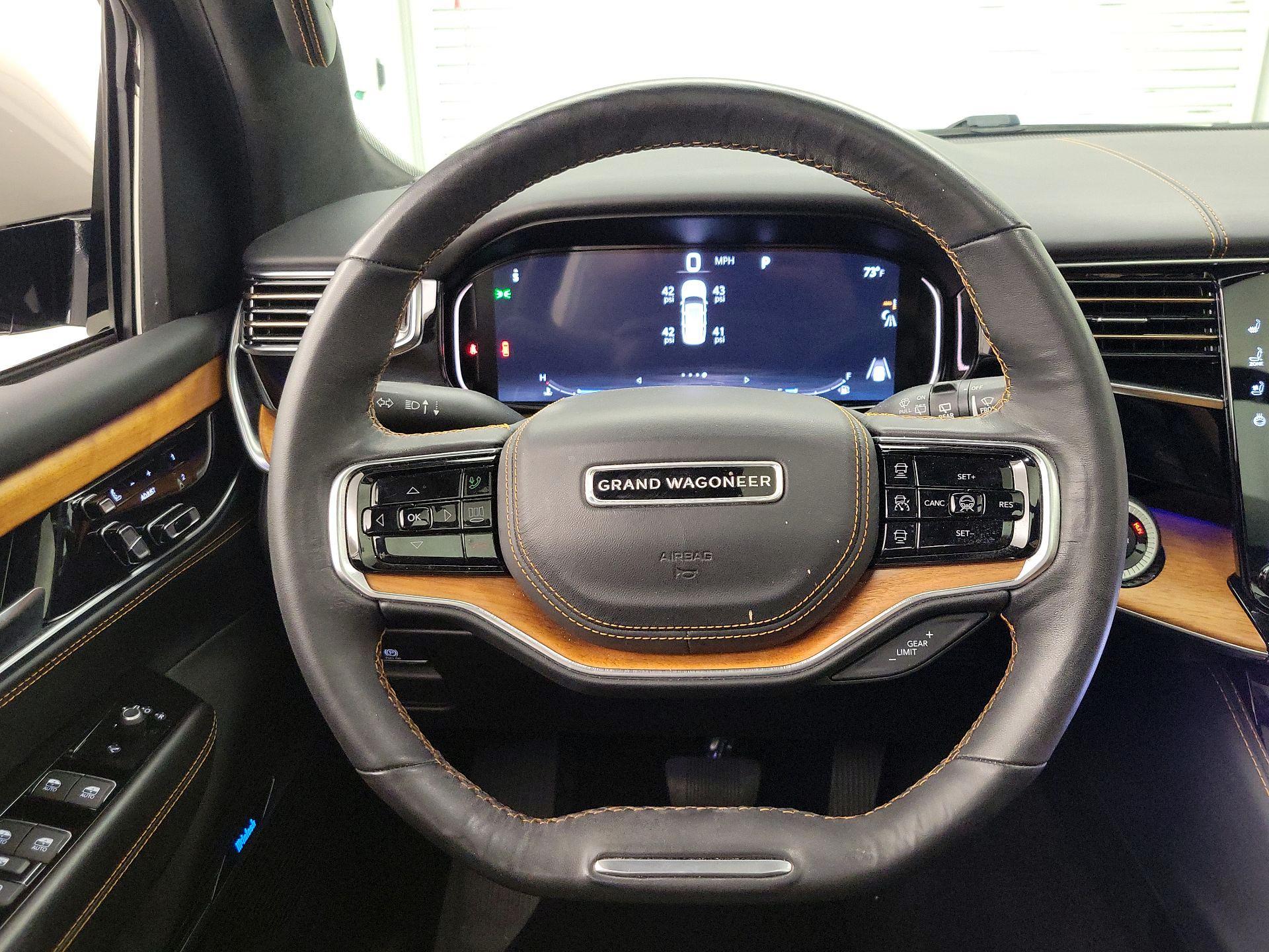 Thumbnail: 2022 Jeep Grand Wagoneer - 10