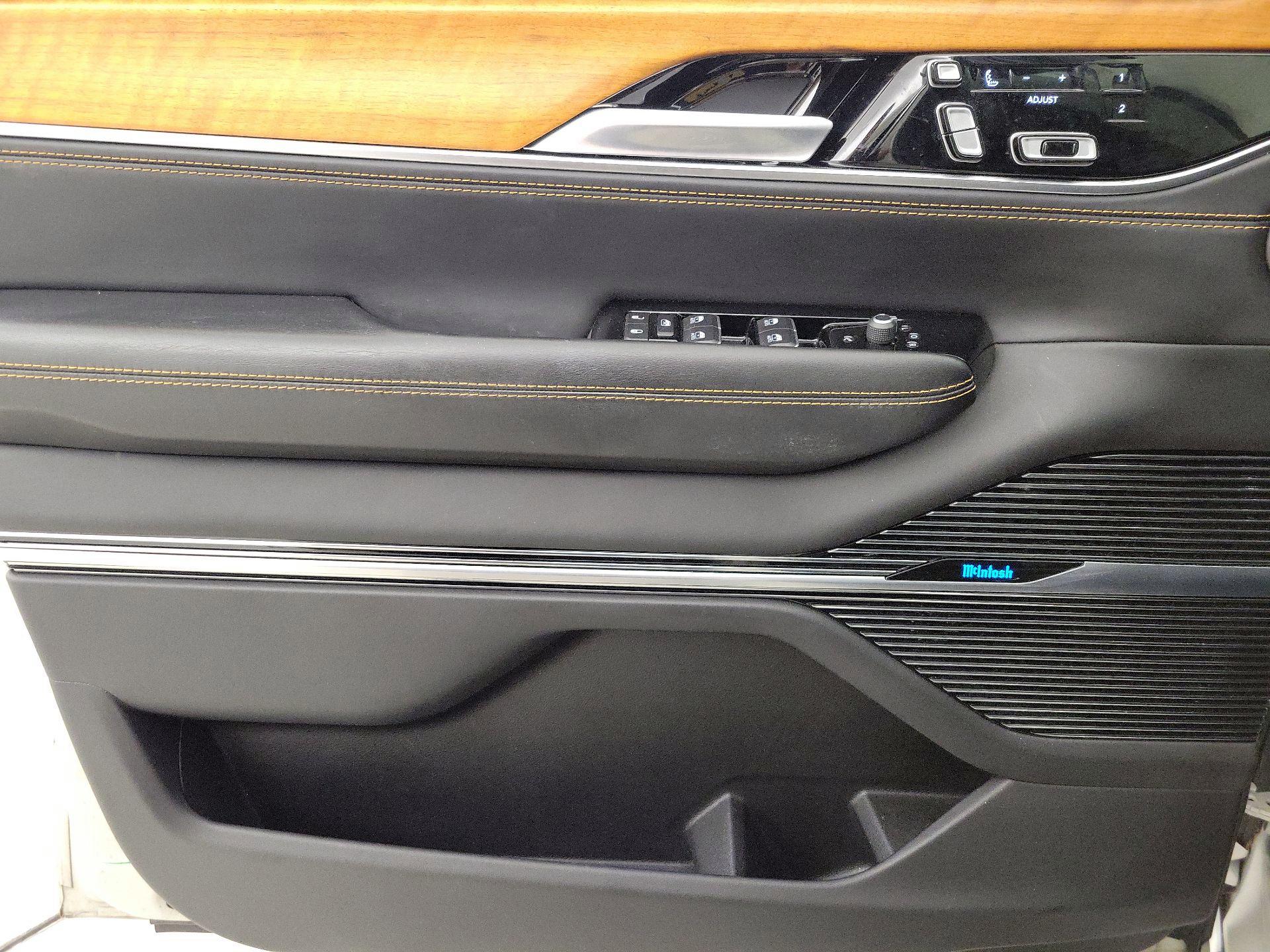 Thumbnail: 2022 Jeep Grand Wagoneer - 12
