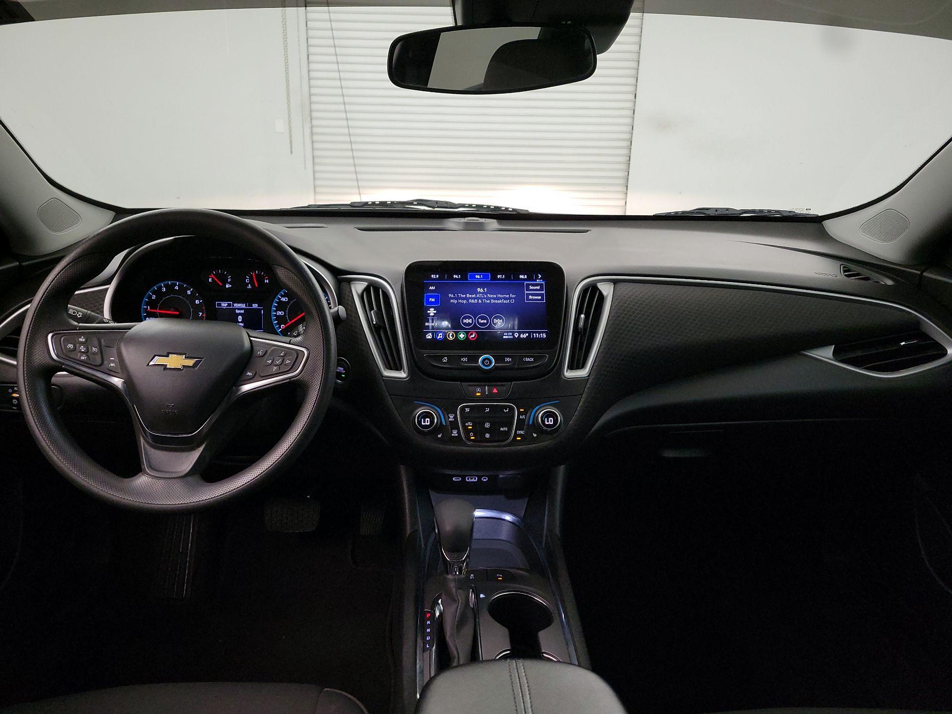 Thumbnail: 2024 Chevrolet Malibu - 9