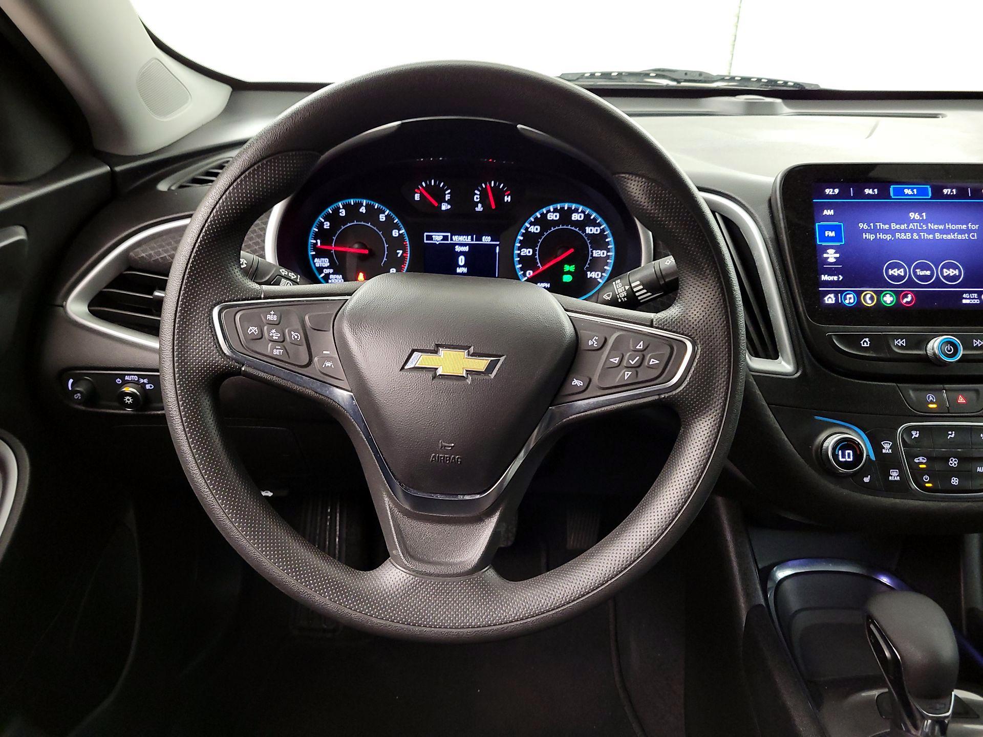 Thumbnail: 2024 Chevrolet Malibu - 10