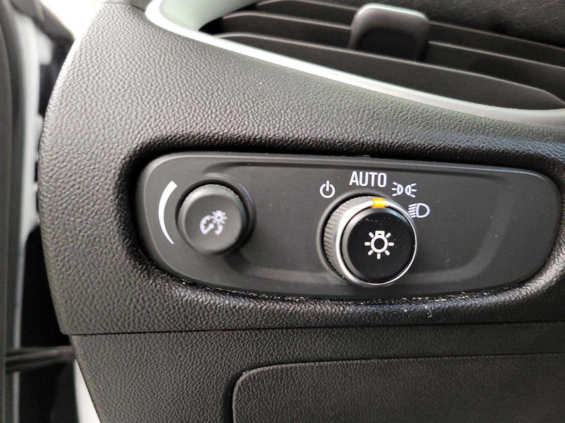 Thumbnail: 2024 Chevrolet Malibu - 13