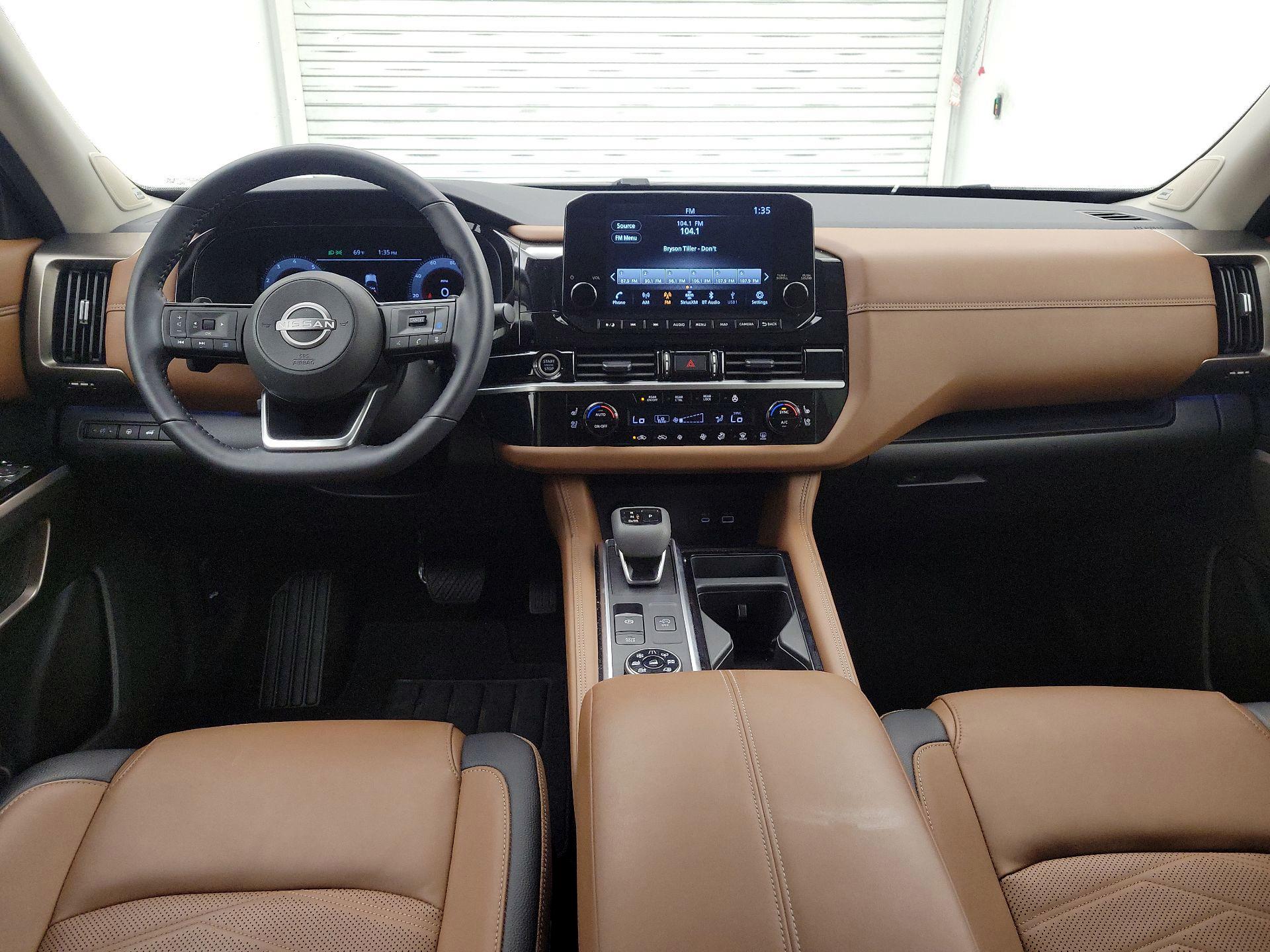 Thumbnail: 2024 Nissan Pathfinder - 9