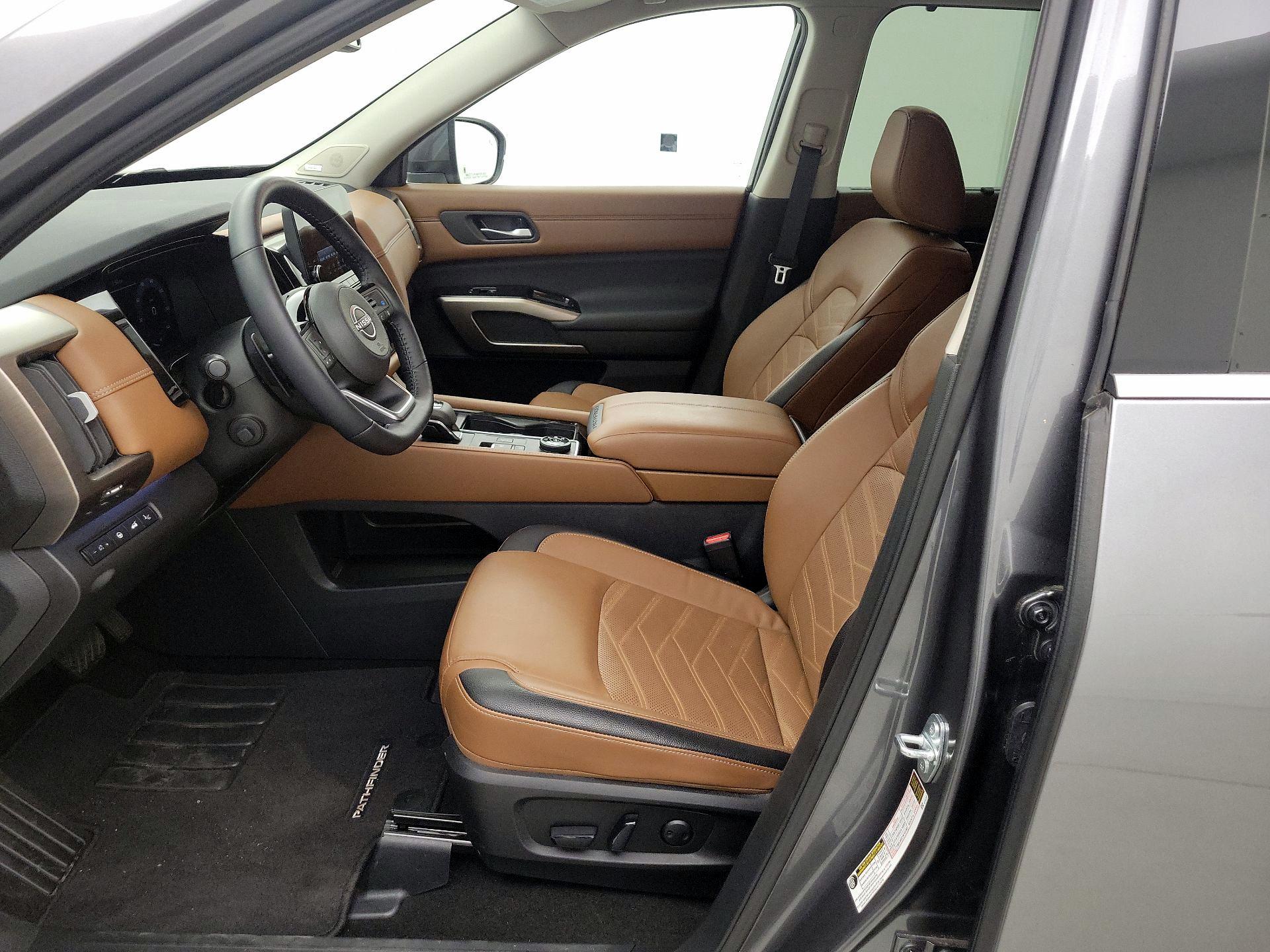 Thumbnail: 2024 Nissan Pathfinder - 11
