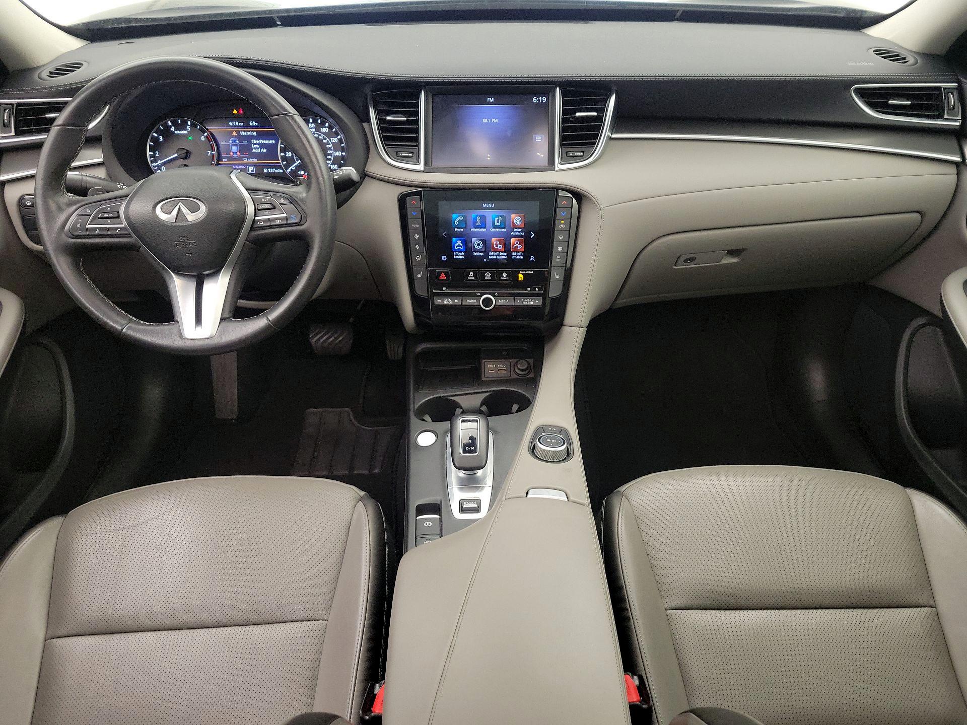 Thumbnail: 2023 INFINITI QX50 - 9