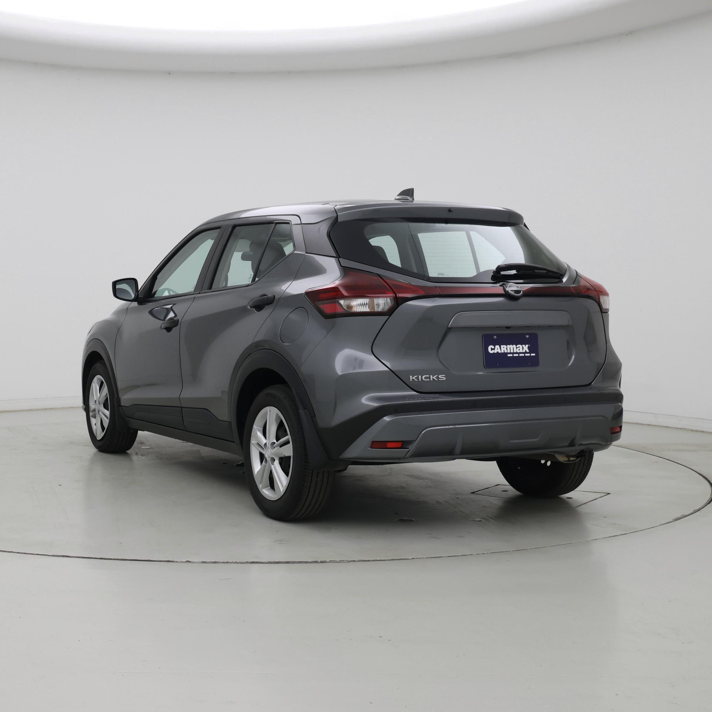 Thumbnail: 2025 Nissan Kicks - 2