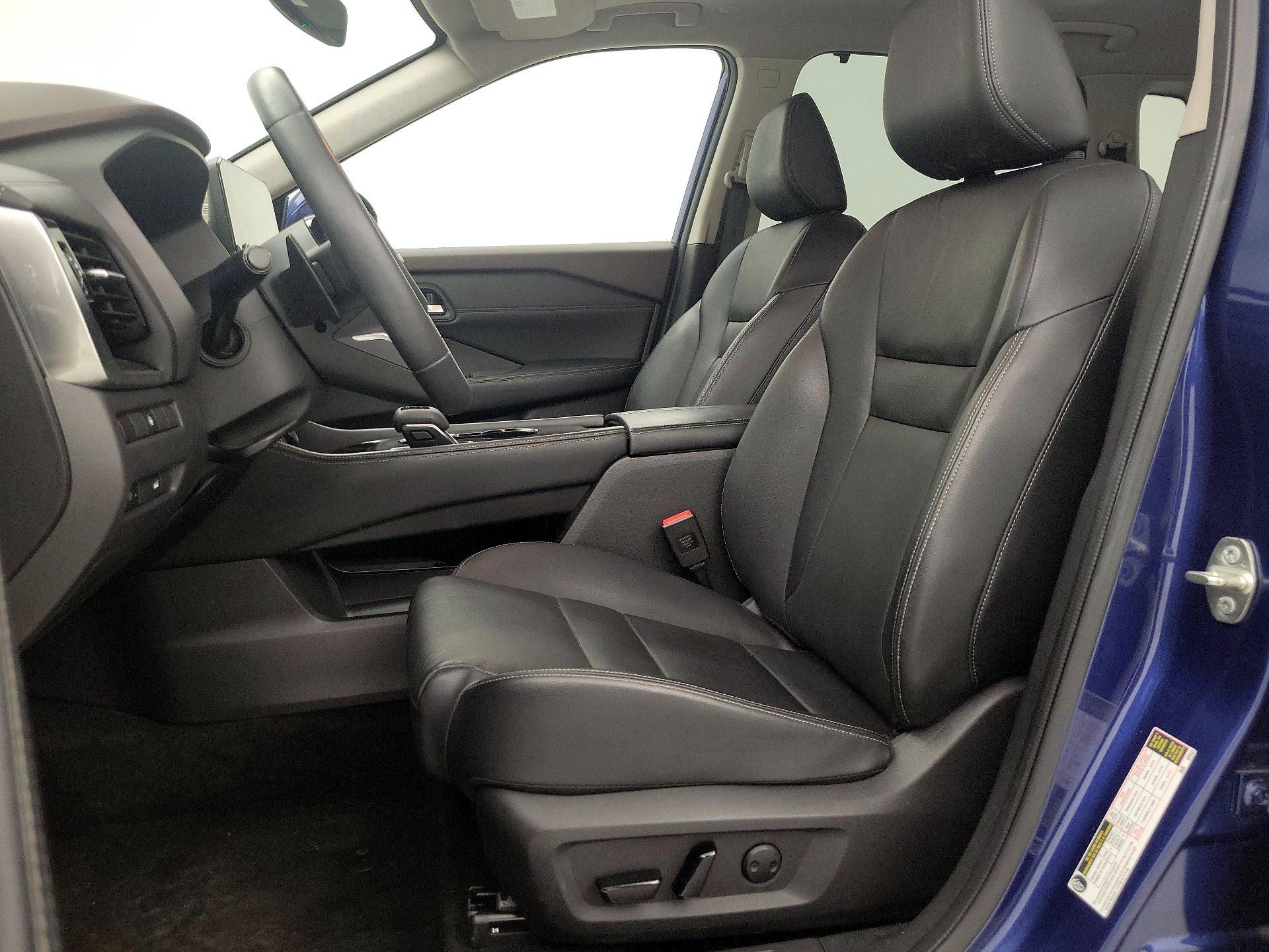 Thumbnail: 2023 Nissan Rogue - 11