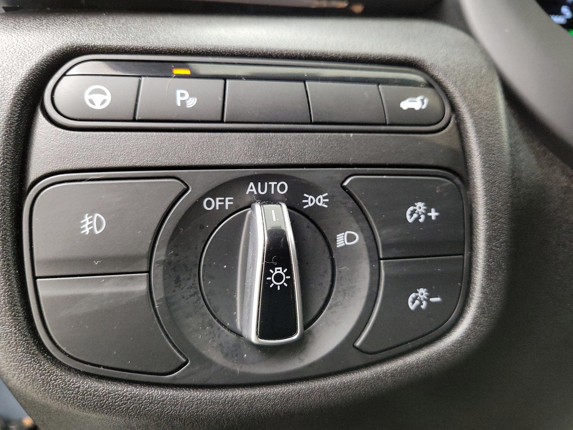 Thumbnail: 2023 INFINITI QX50 - 13