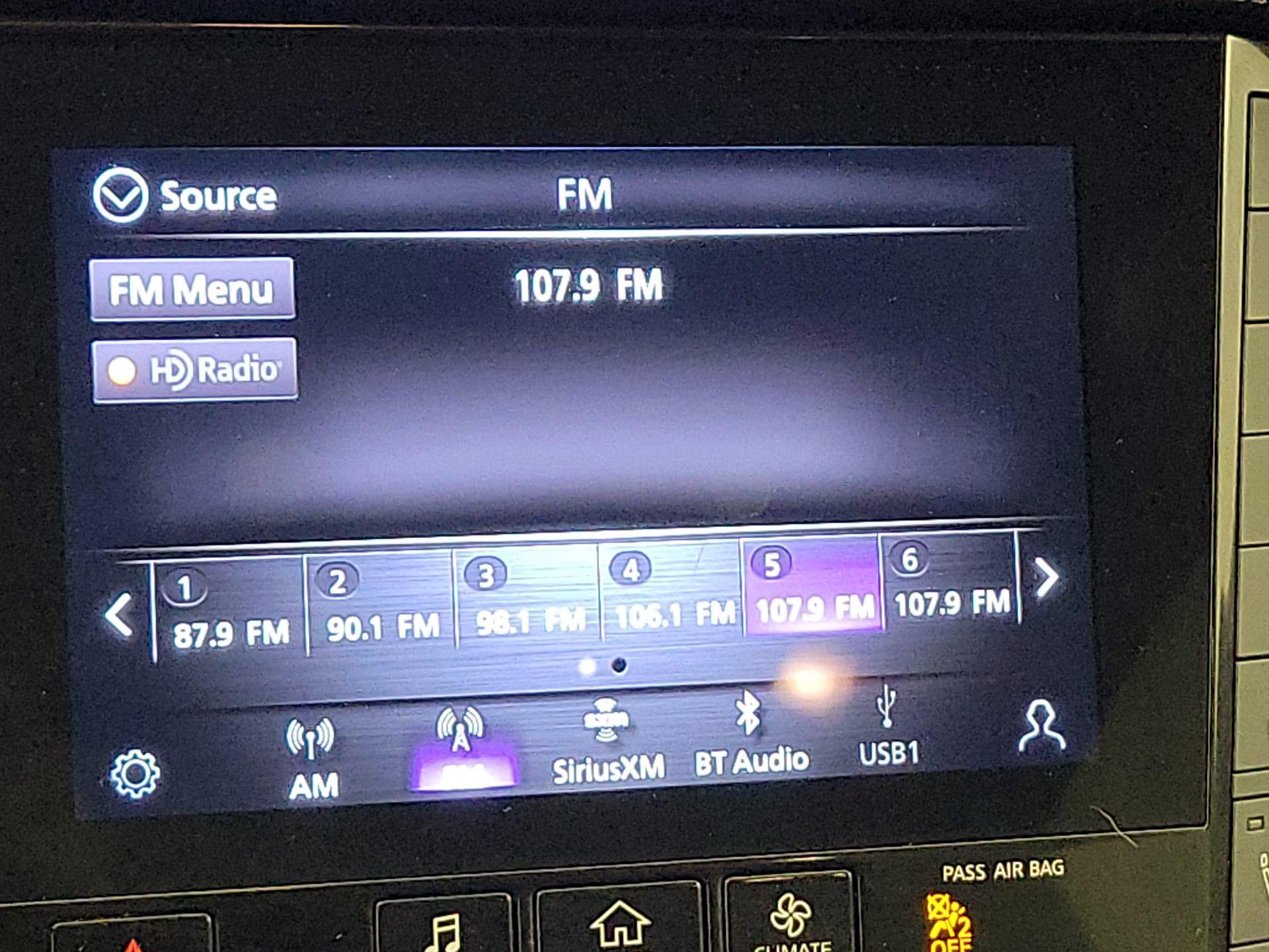 Thumbnail: 2023 INFINITI QX50 - 16