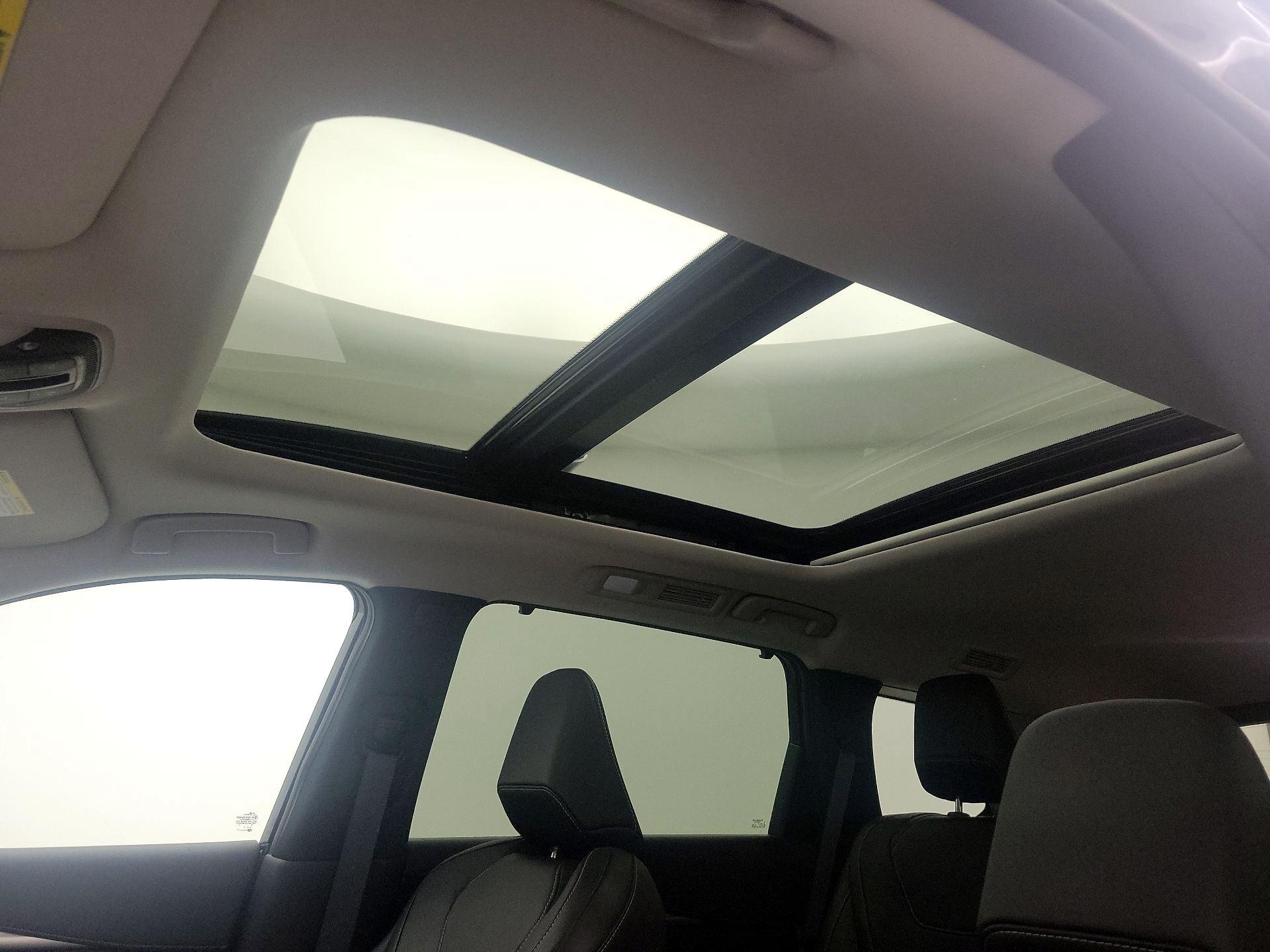 Thumbnail: 2023 INFINITI QX60 - 19