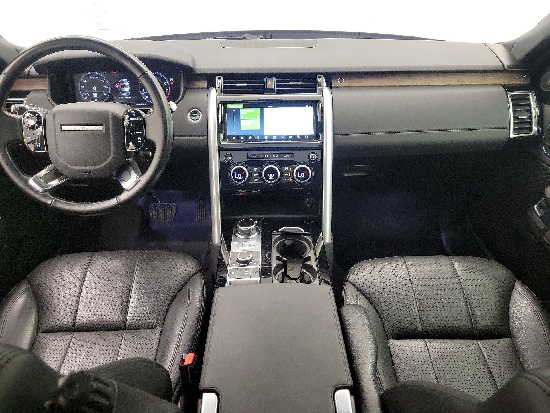 Thumbnail: 2020 Land Rover Discovery - 9