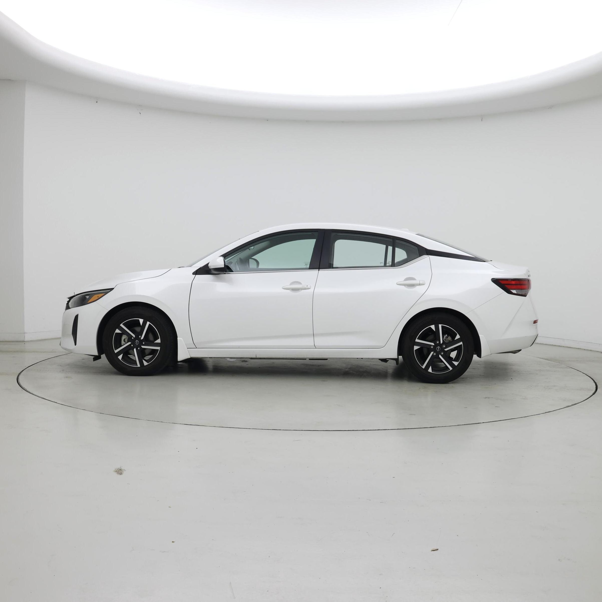 Thumbnail: 2025 Nissan Sentra - 3