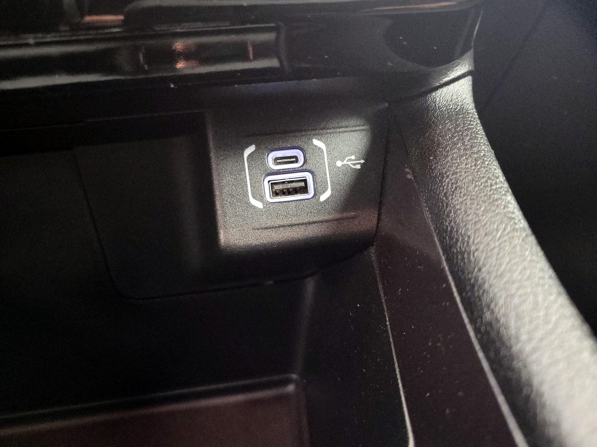 Thumbnail: 2022 Jeep Compass - 18