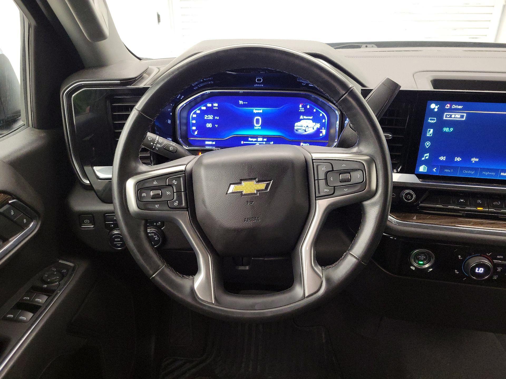 Thumbnail: 2023 Chevrolet Silverado 1500 - 10