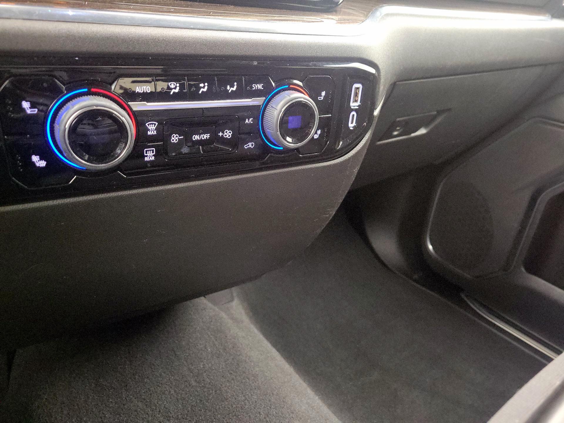 Thumbnail: 2024 Chevrolet Silverado 1500 - 16