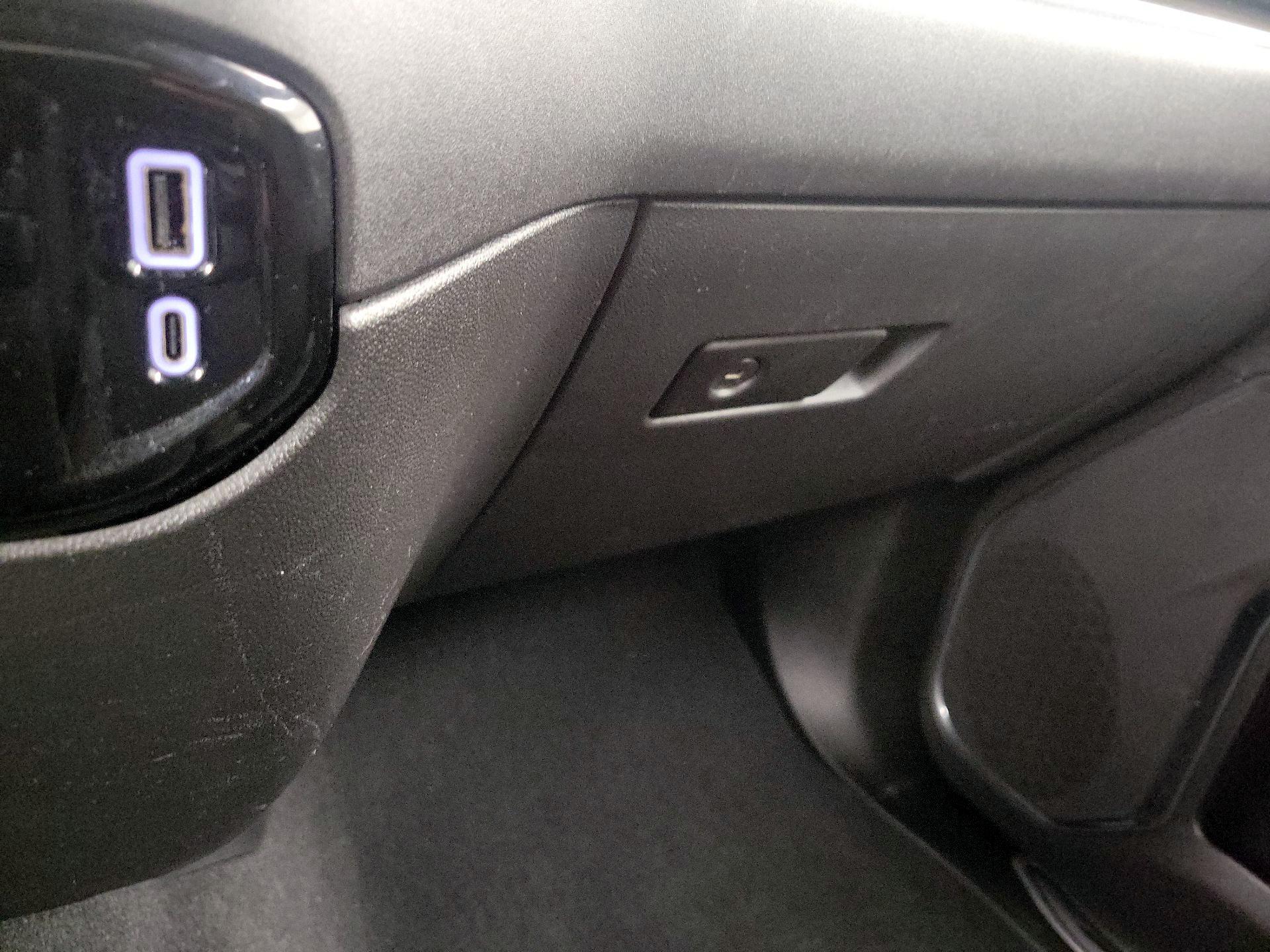 Thumbnail: 2024 Chevrolet Silverado 1500 - 18