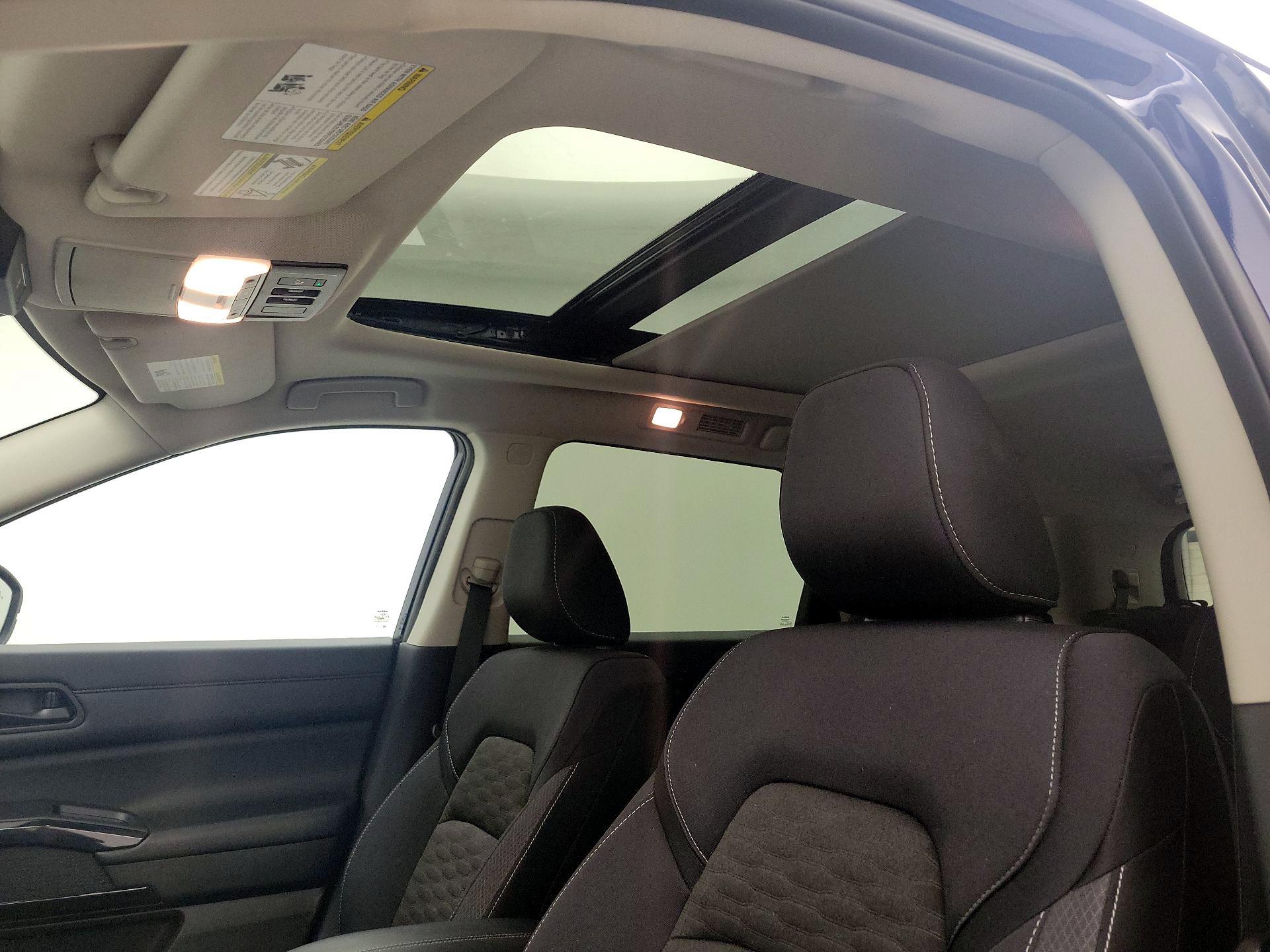 Thumbnail: 2023 Nissan Pathfinder - 19