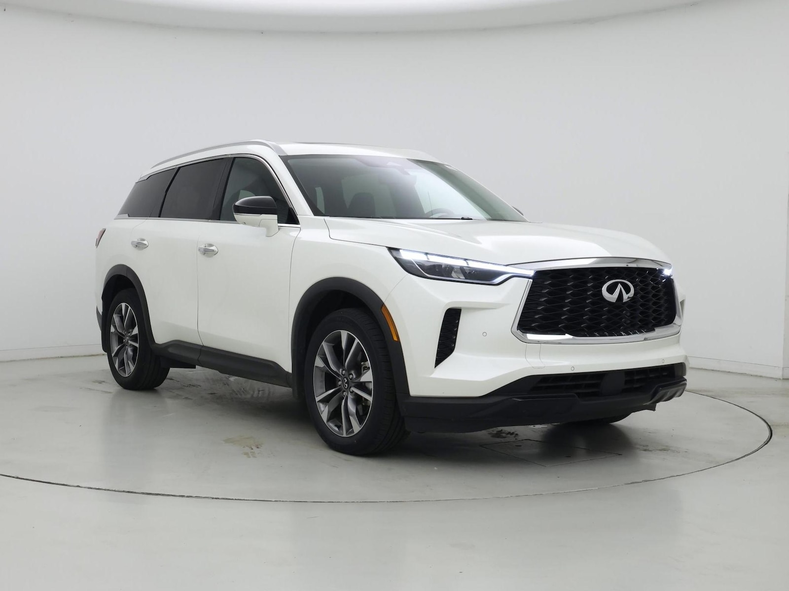 2023 INFINITI QX60 LUXE - Photo 2