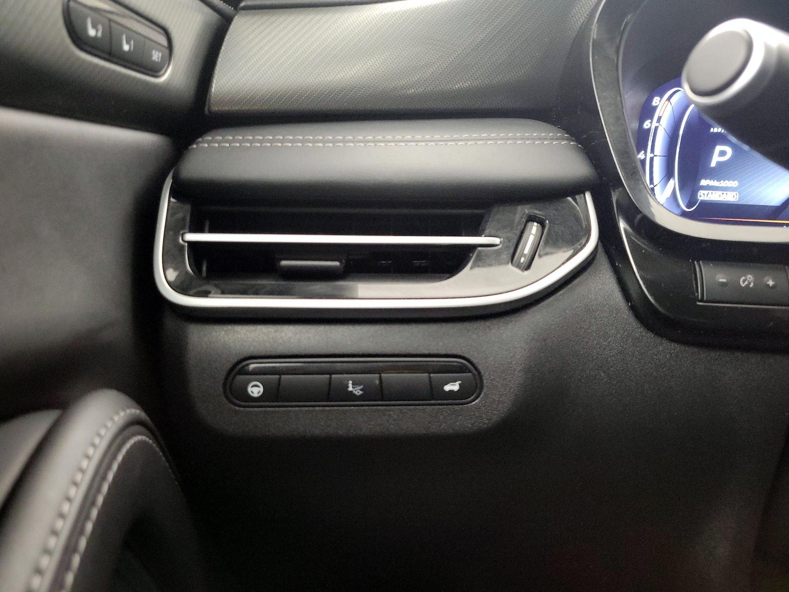2023 INFINITI QX60 LUXE - Photo 14