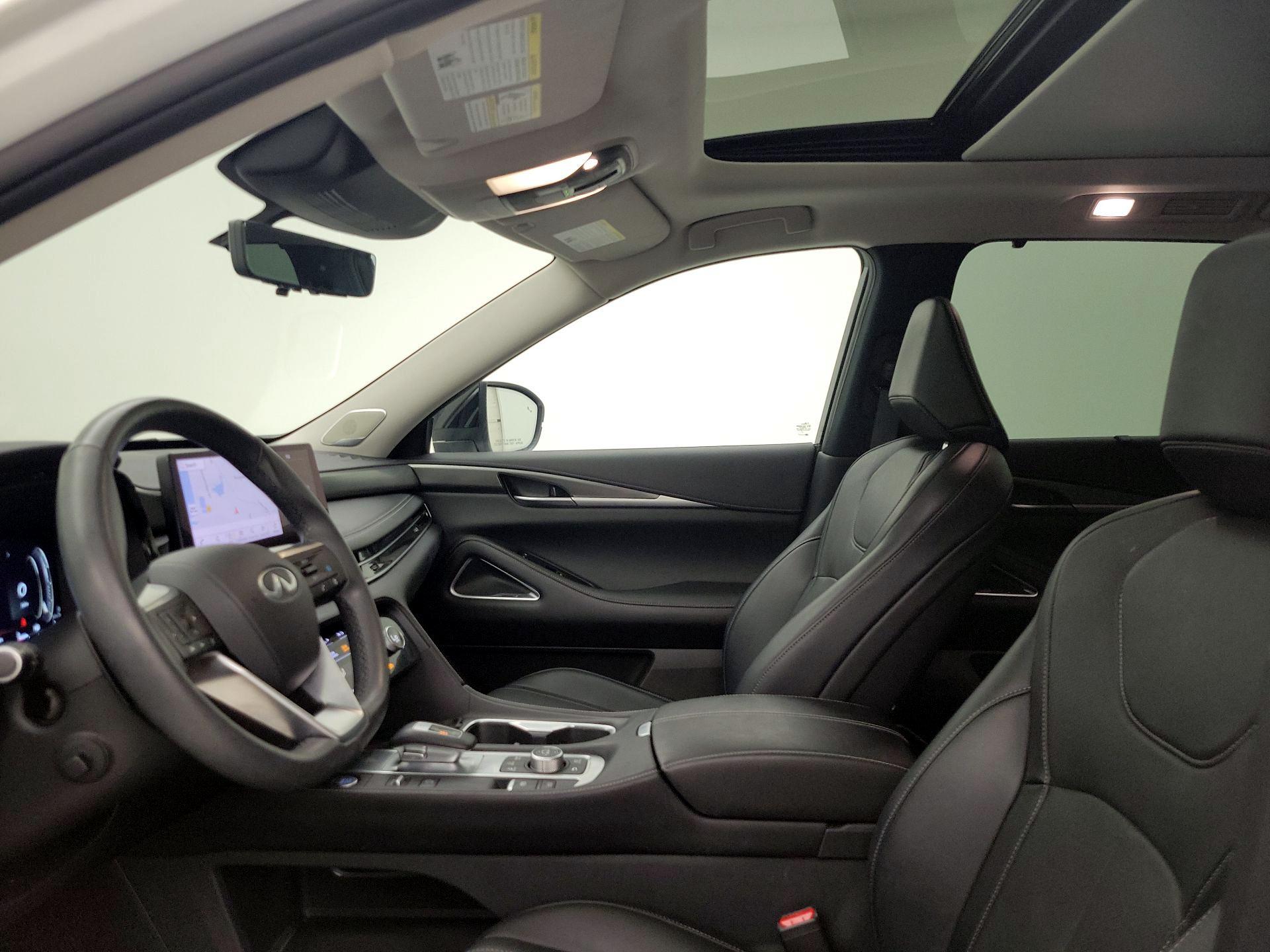 Thumbnail: 2023 INFINITI QX60 - 20