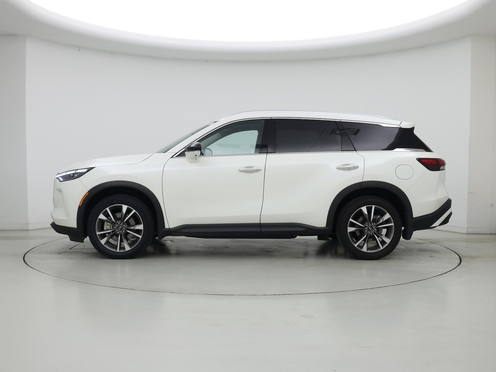 2023 INFINITI QX60 LUXE - Photo 4