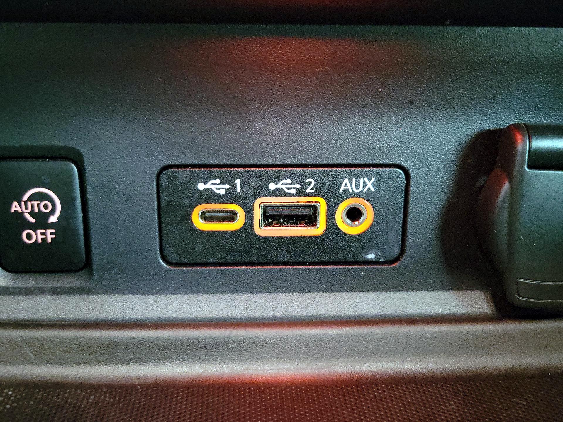 Thumbnail: 2025 Nissan Sentra - 18