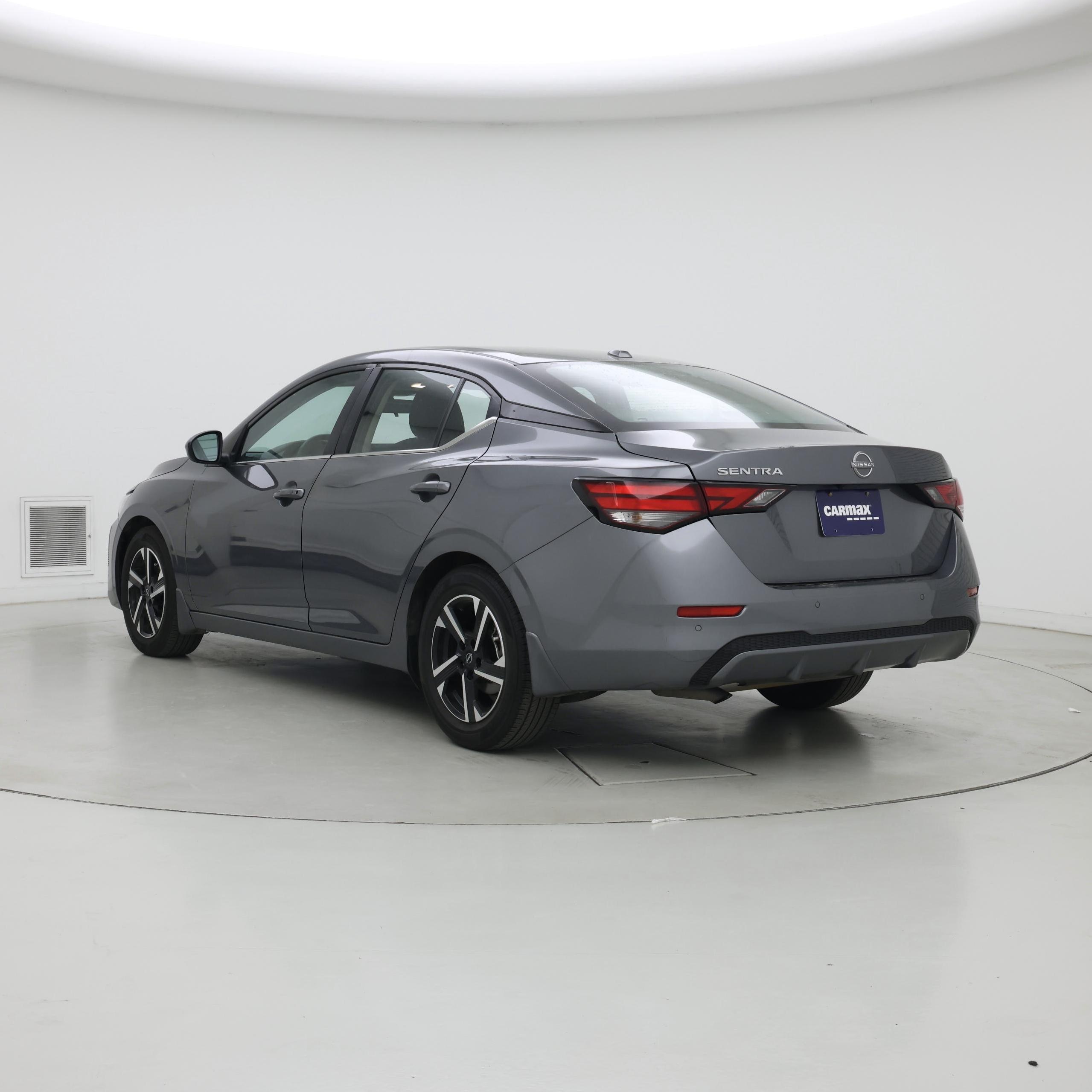 Thumbnail: 2025 Nissan Sentra - 2