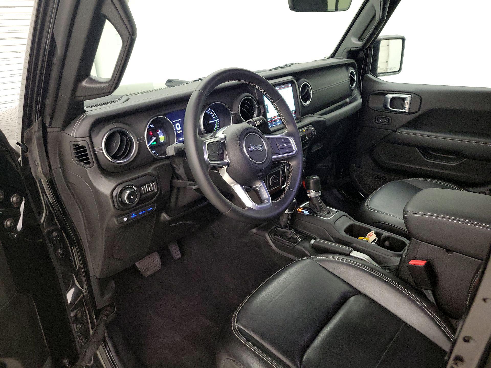 Thumbnail: 2021 Jeep Wrangler - 11