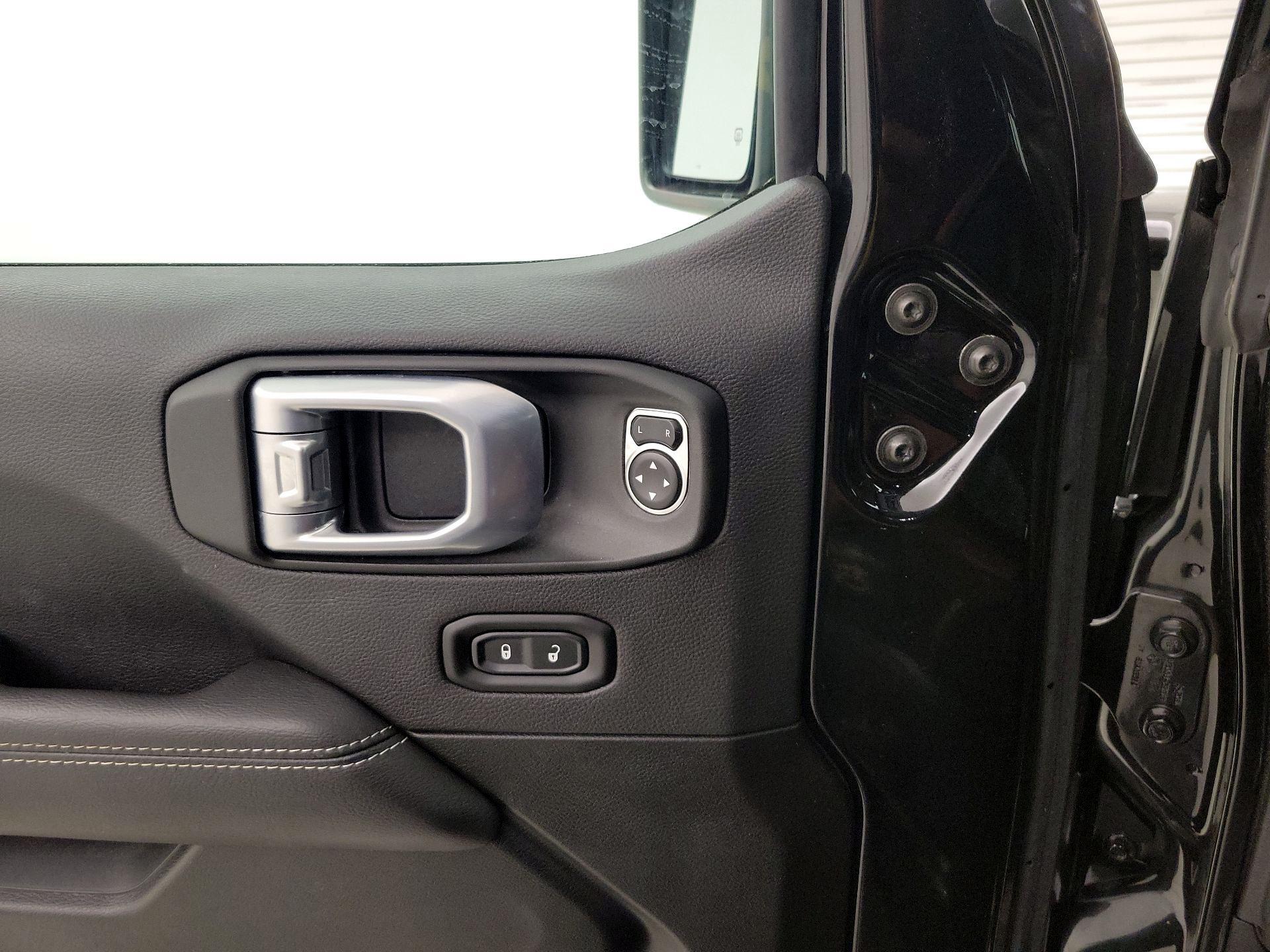 Thumbnail: 2021 Jeep Wrangler - 12