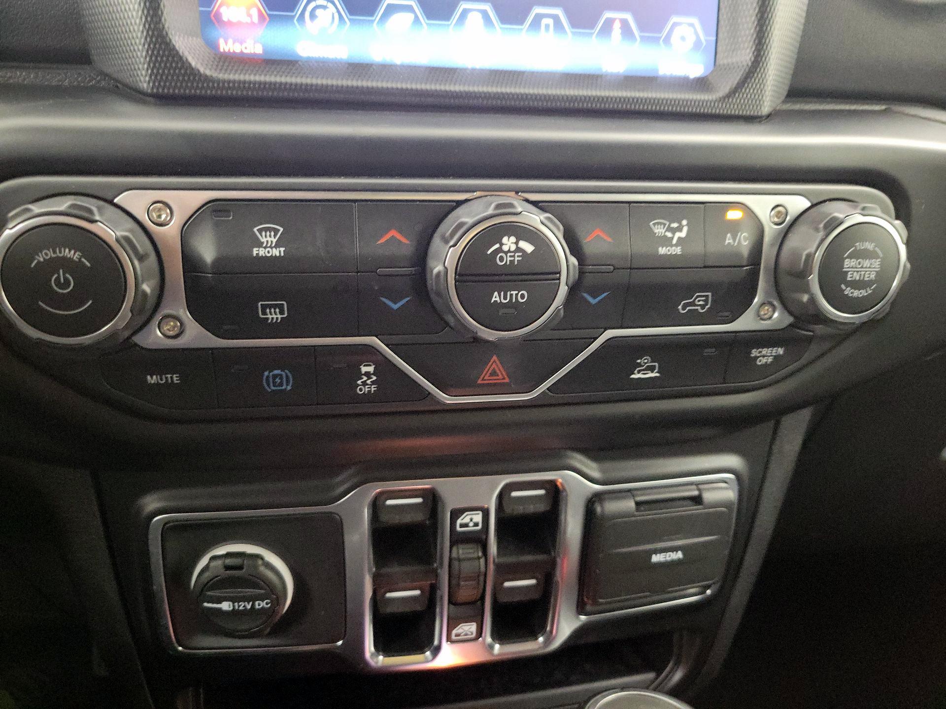 Thumbnail: 2021 Jeep Wrangler - 17