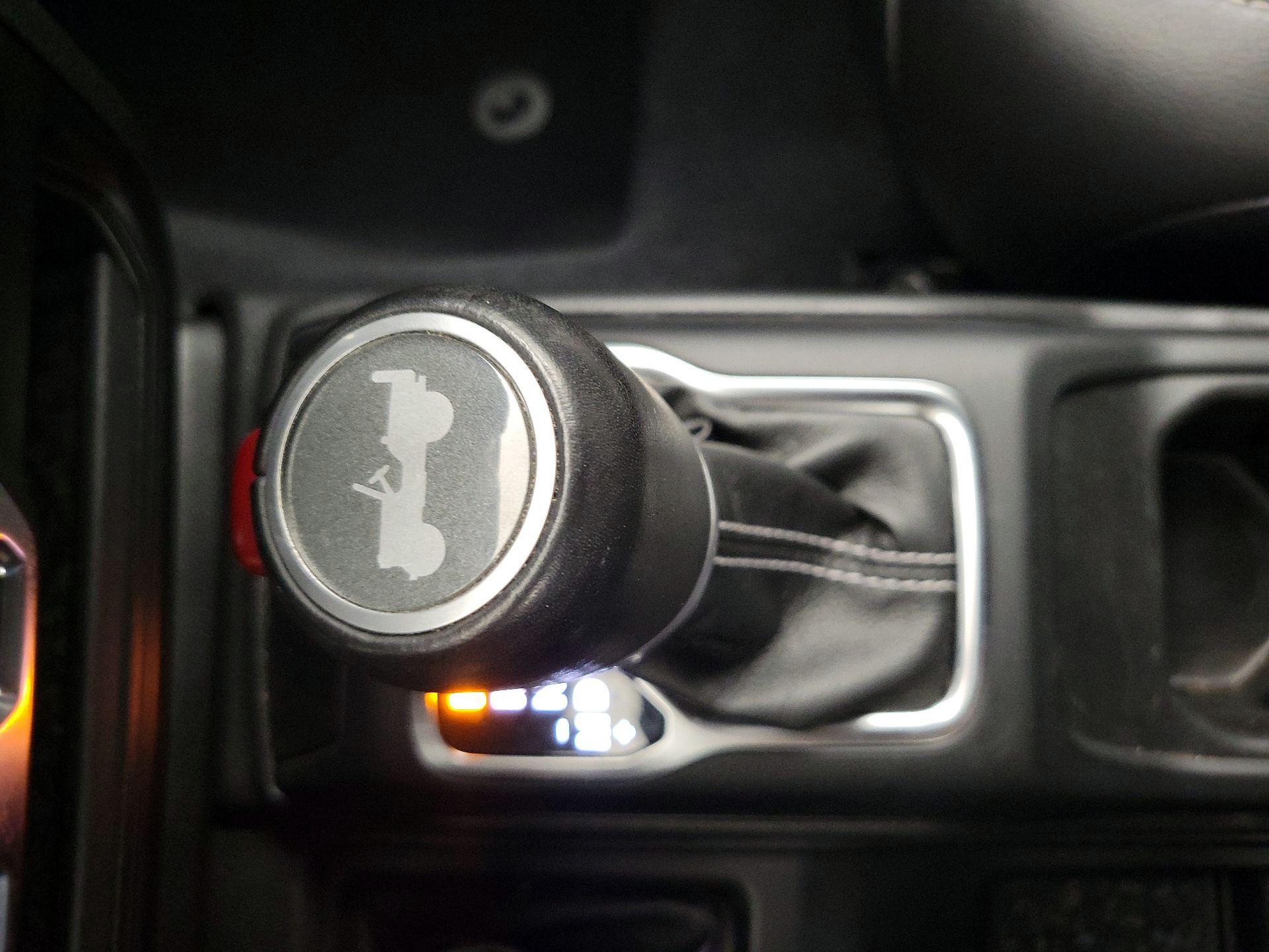 Thumbnail: 2021 Jeep Wrangler - 18