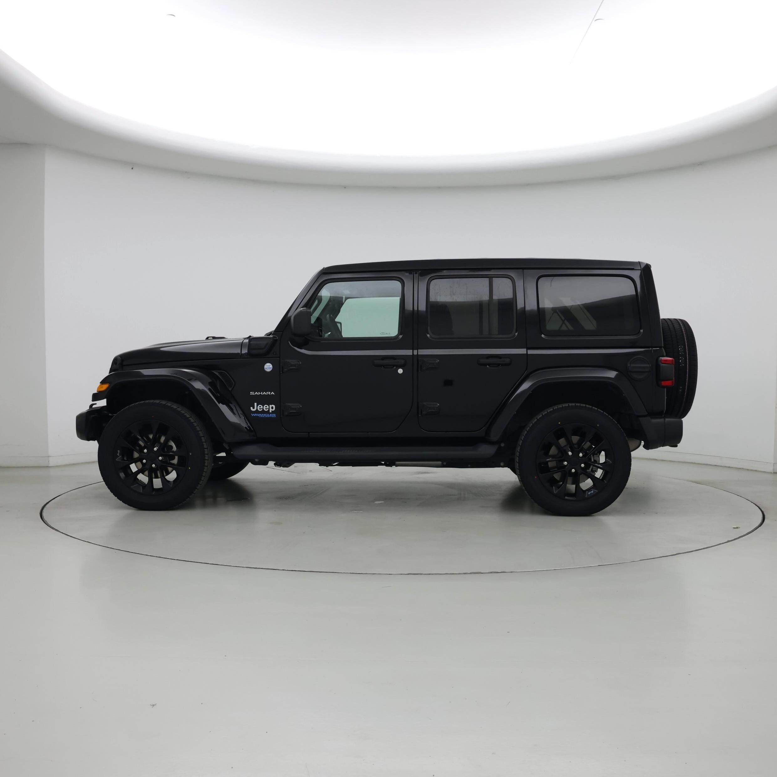 Thumbnail: 2021 Jeep Wrangler - 3
