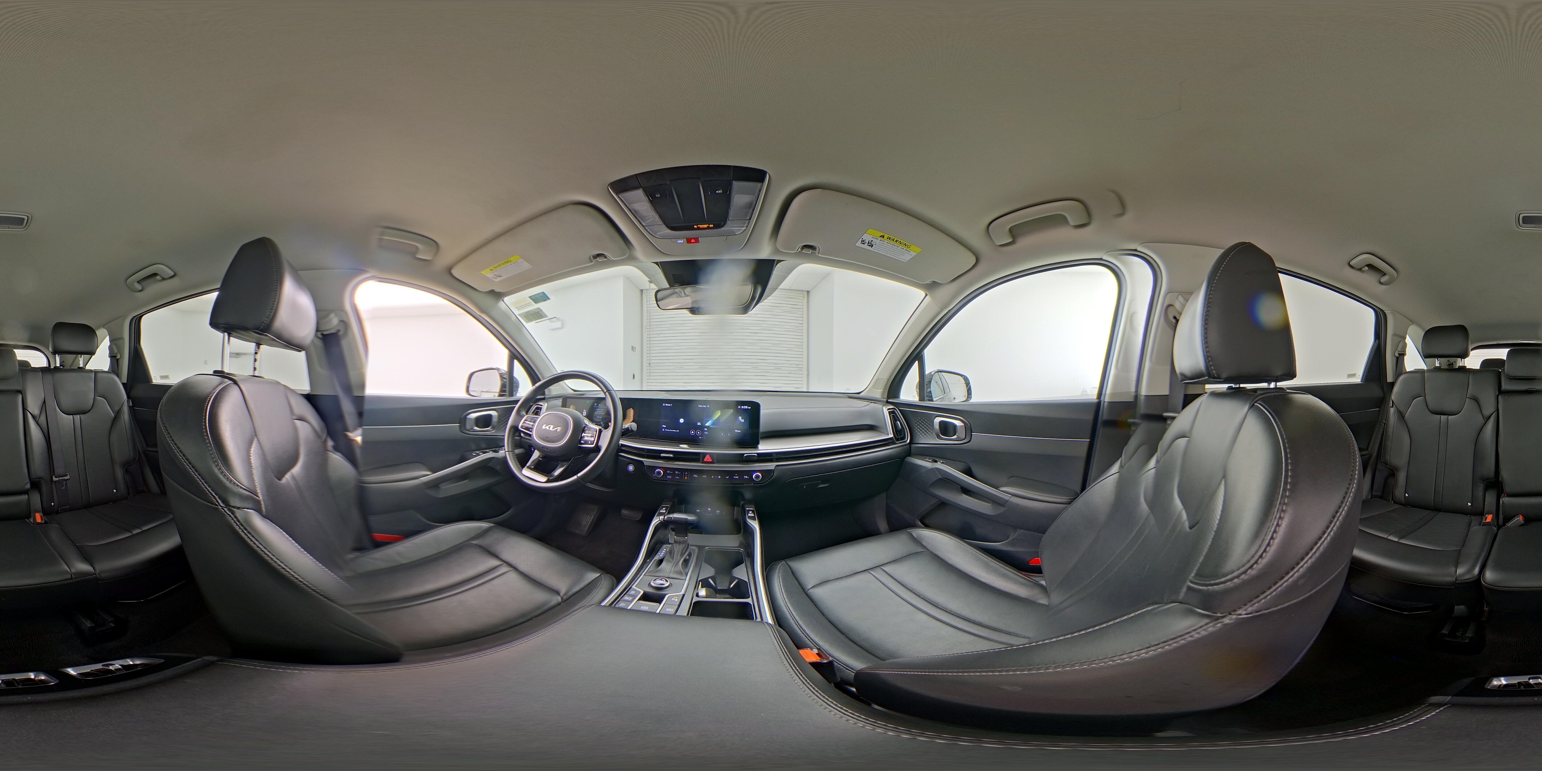 2024 Kia Sorento S - Photo 25