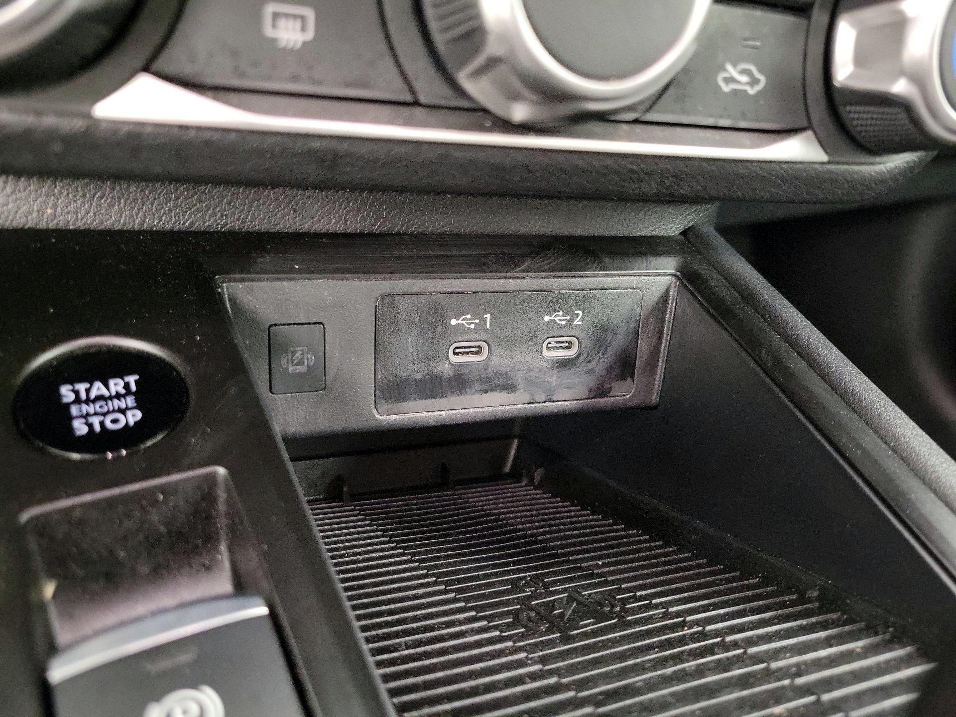 Thumbnail: 2025 Nissan Kicks - 18