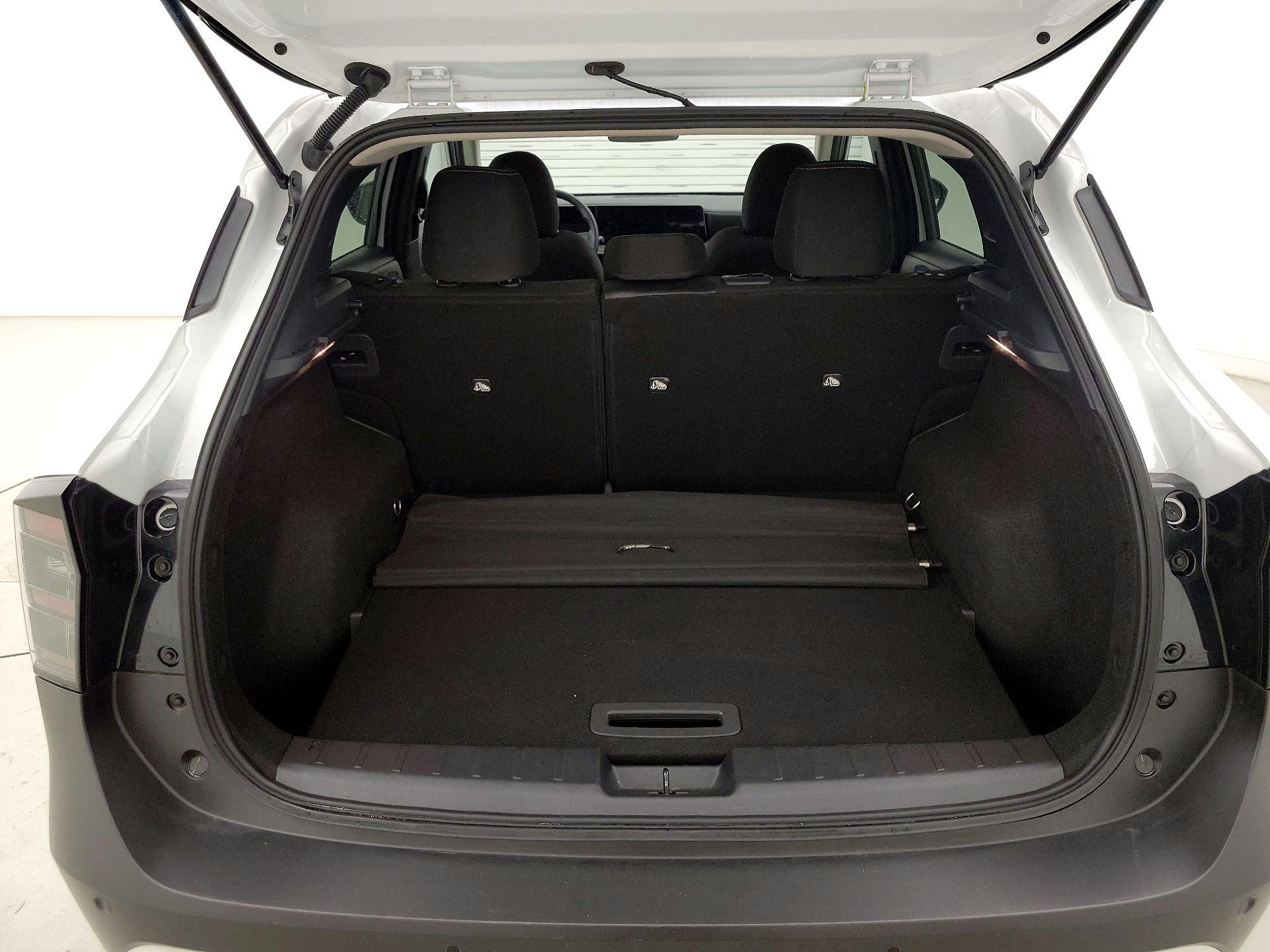 Thumbnail: 2025 Nissan Kicks - 20