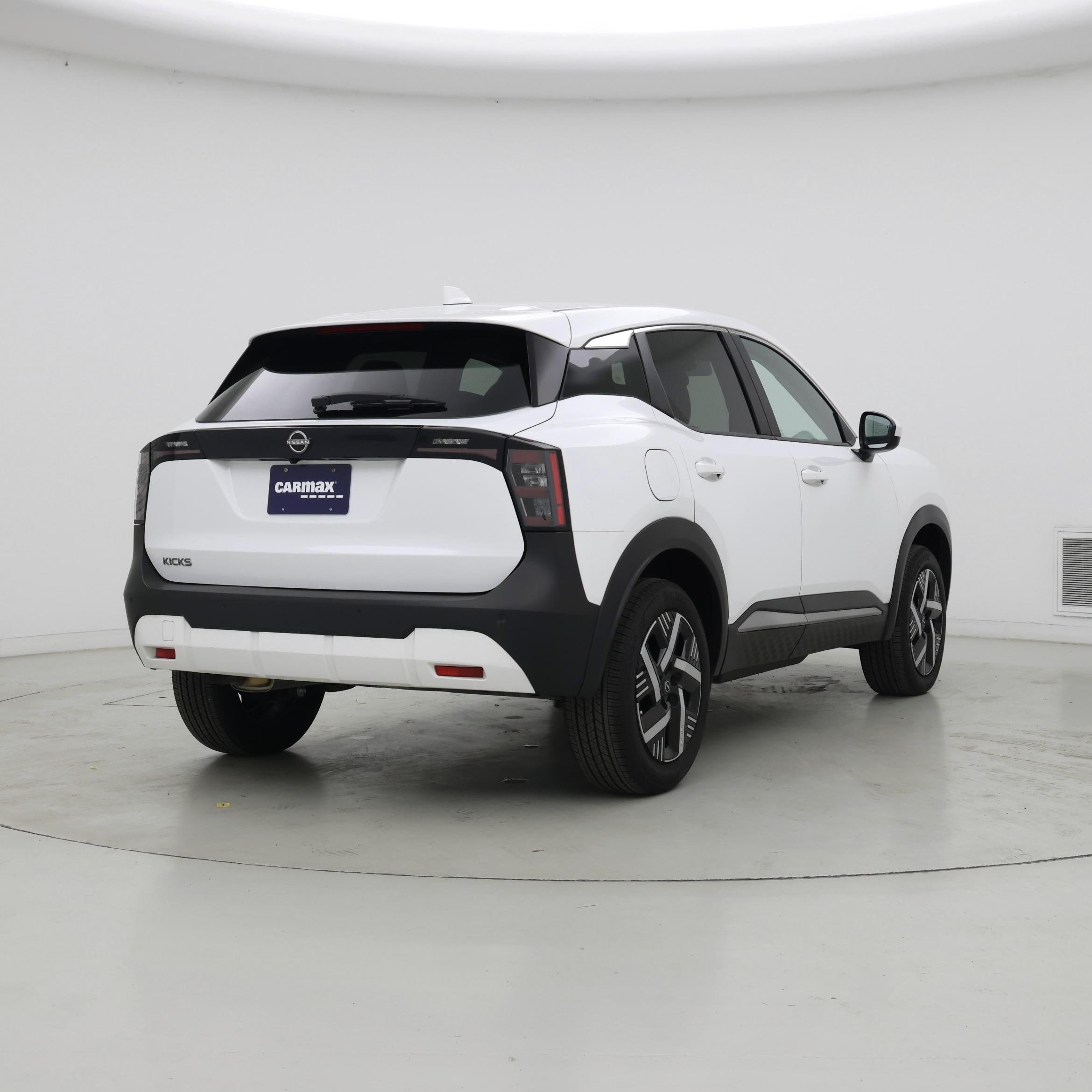 Thumbnail: 2025 Nissan Kicks - 8