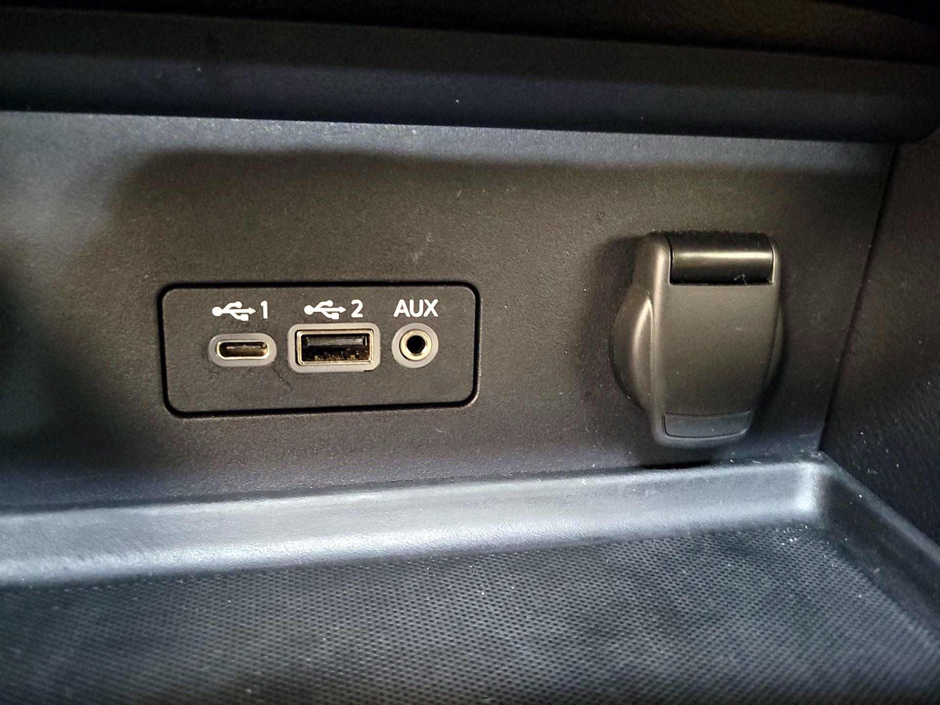 Thumbnail: 2023 Nissan Sentra - 18