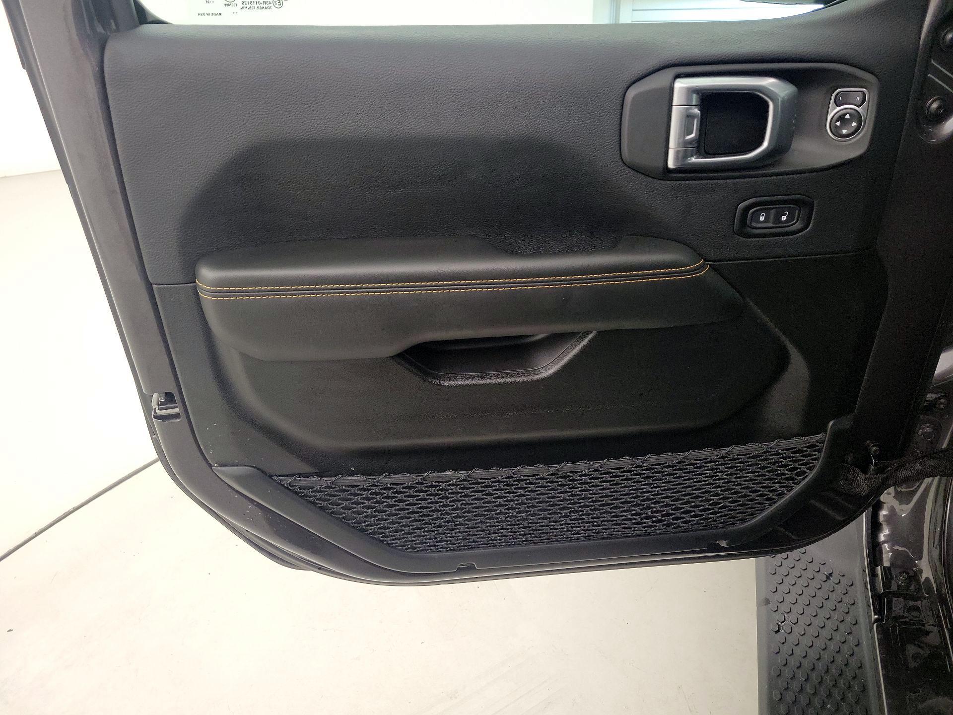 Thumbnail: 2025 Jeep Wrangler - 12