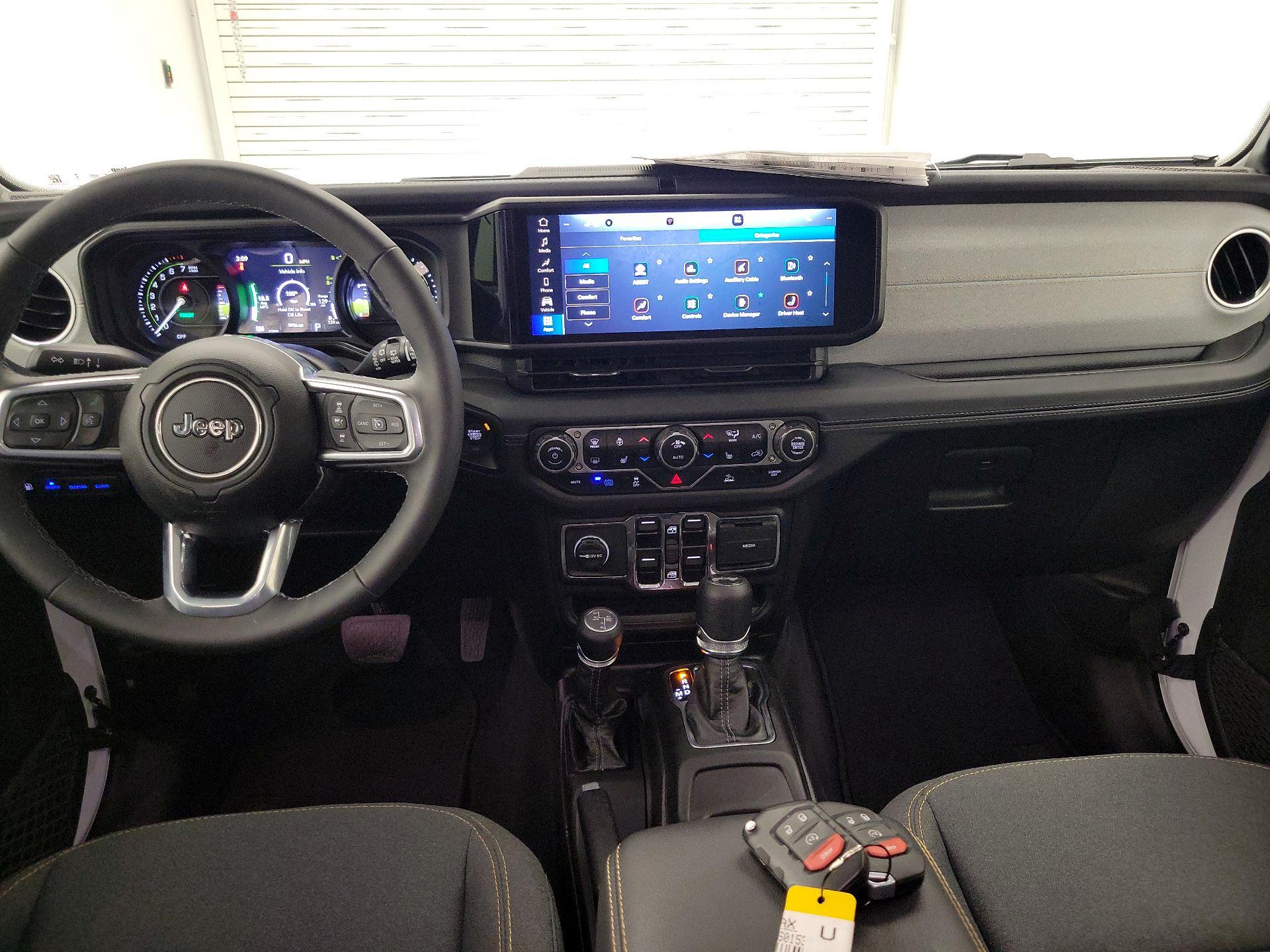 Thumbnail: 2025 Jeep Wrangler - 9