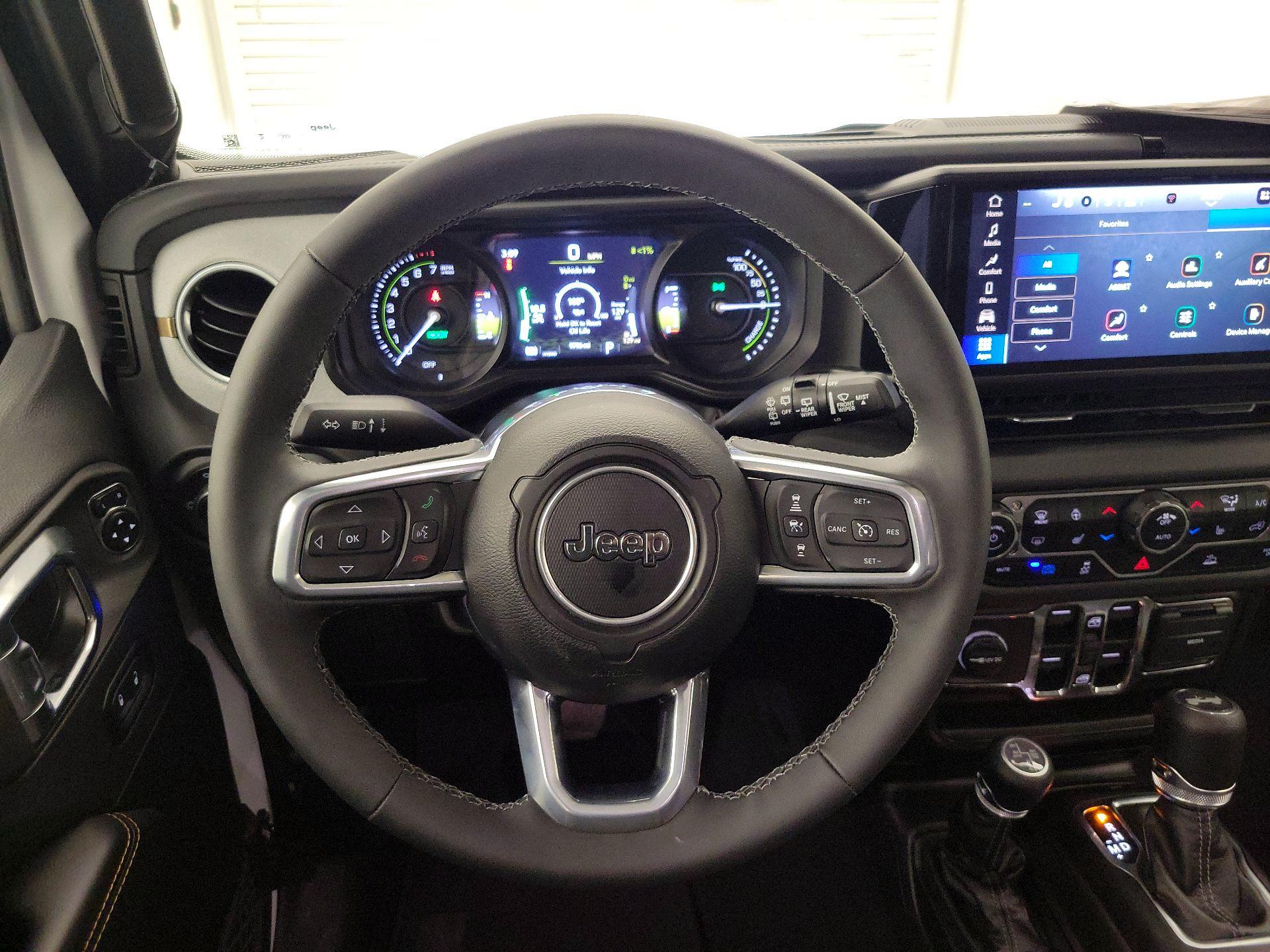 Thumbnail: 2025 Jeep Wrangler - 10