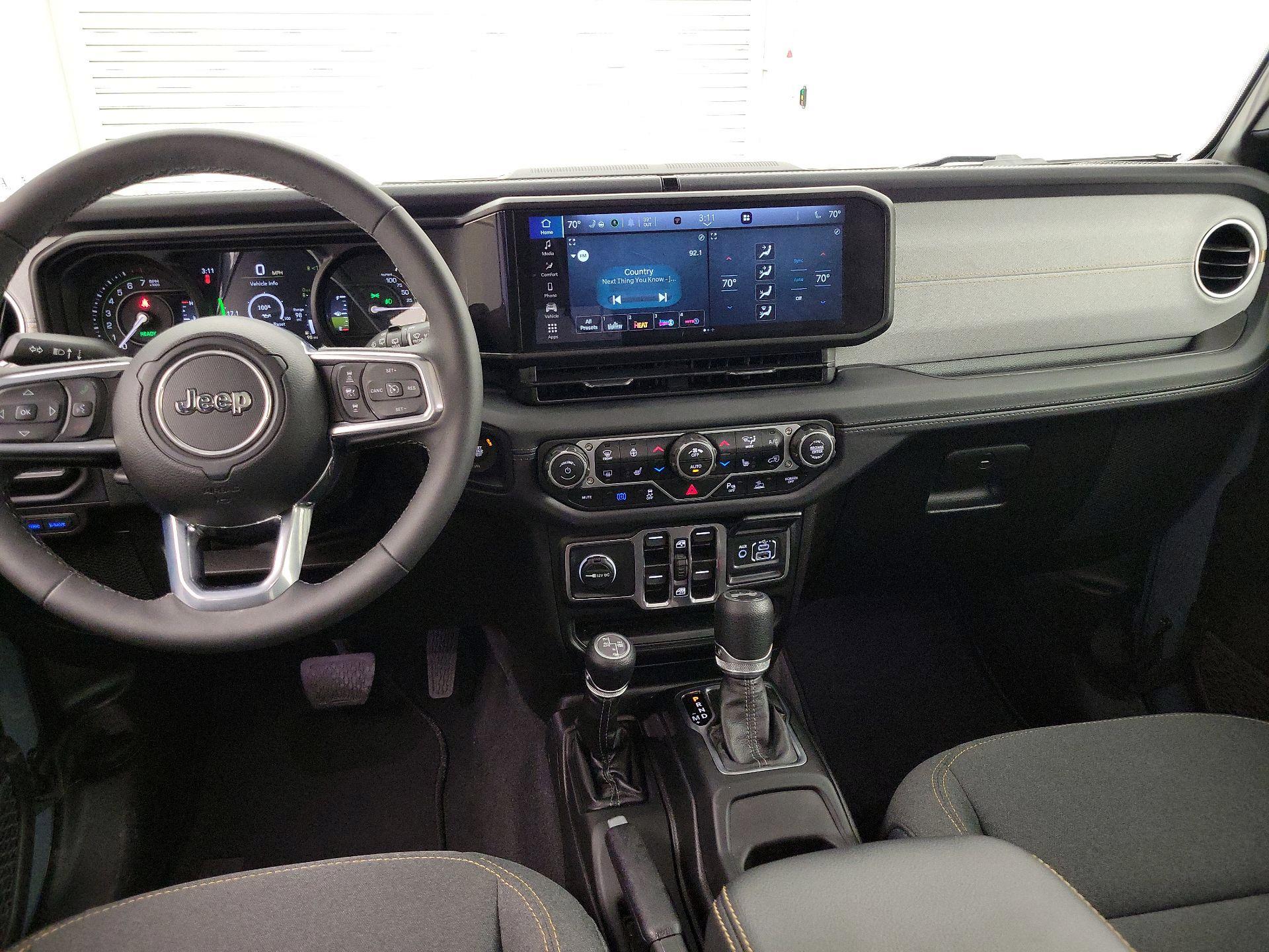 Thumbnail: 2025 Jeep Wrangler - 9