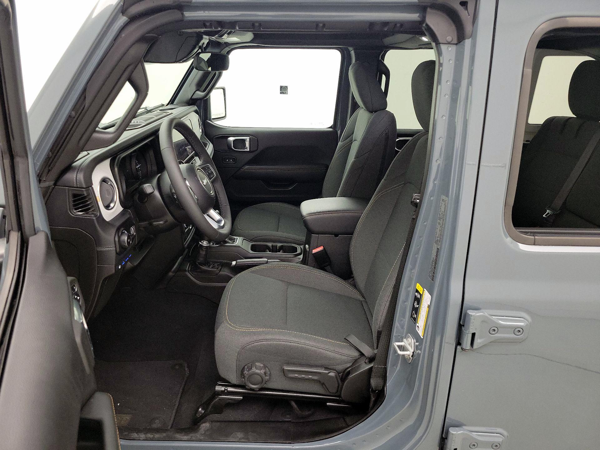 Thumbnail: 2025 Jeep Wrangler - 11