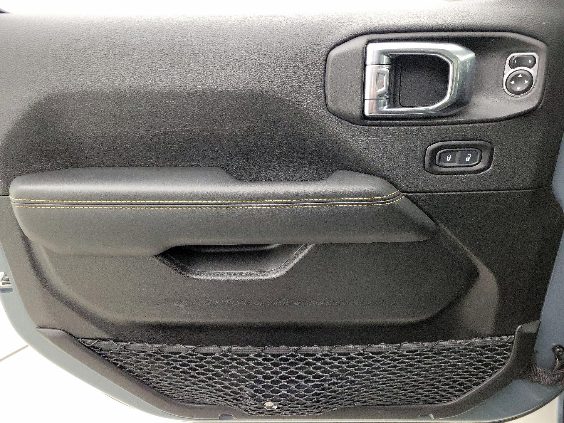 Thumbnail: 2025 Jeep Wrangler - 12