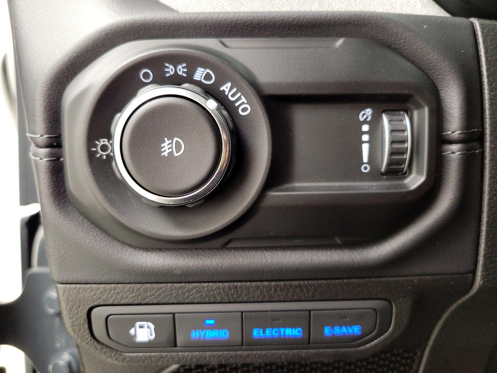 Thumbnail: 2025 Jeep Wrangler - 13