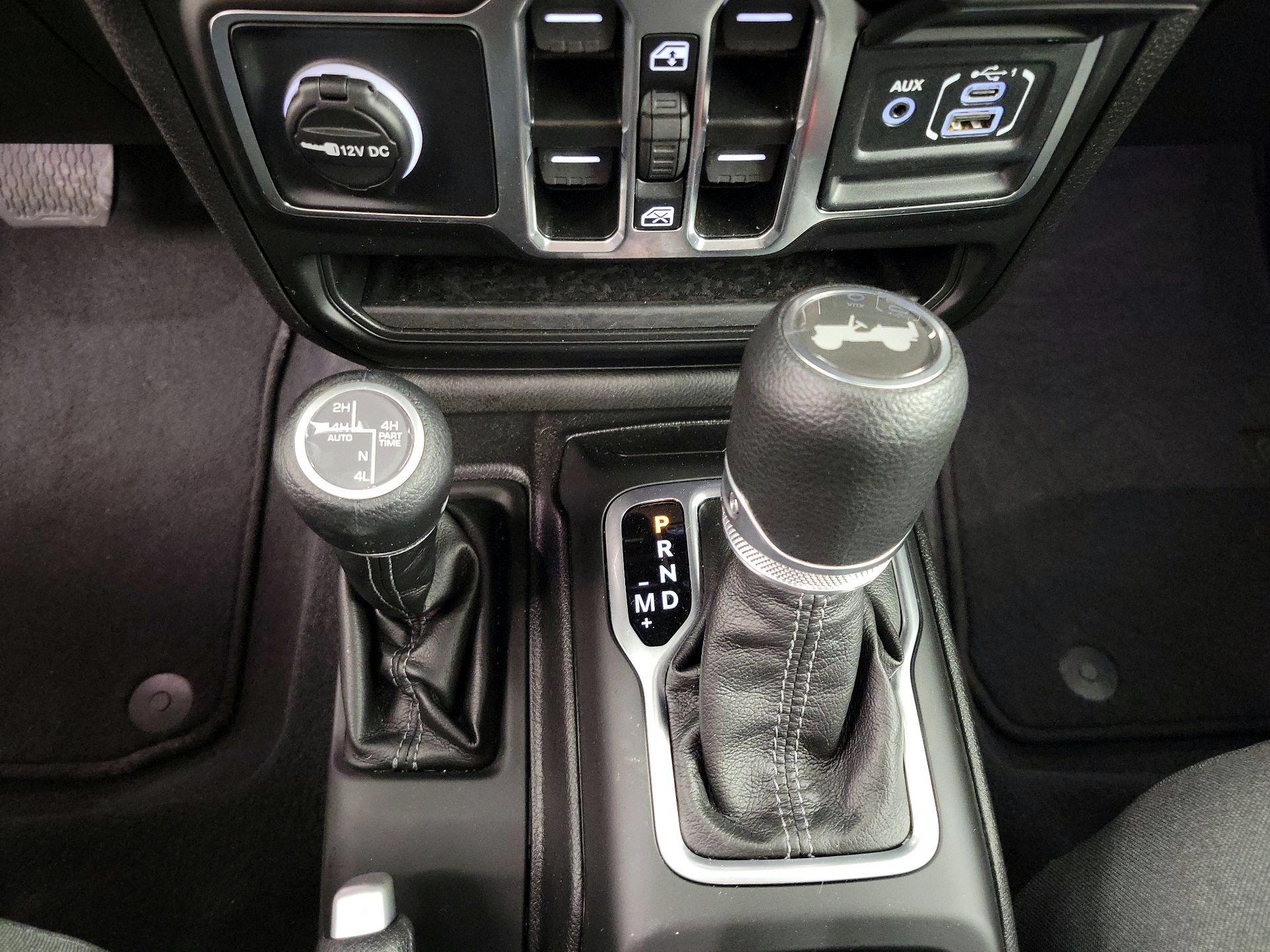 Thumbnail: 2025 Jeep Wrangler - 17